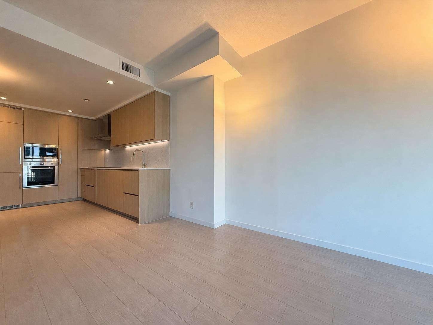 1801 - 4730 Lougheed Highway, Burnaby, V5C 0M9 — photo 5
