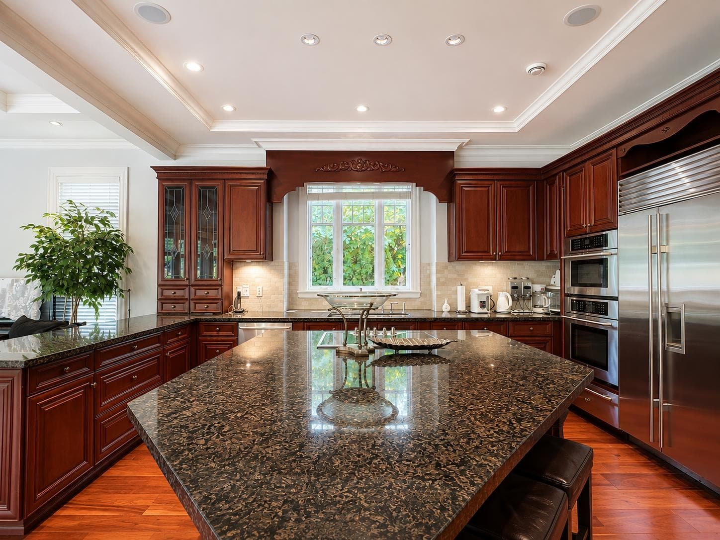 Minto Crescent, Vancouver, V6H 2J6 — photo 5