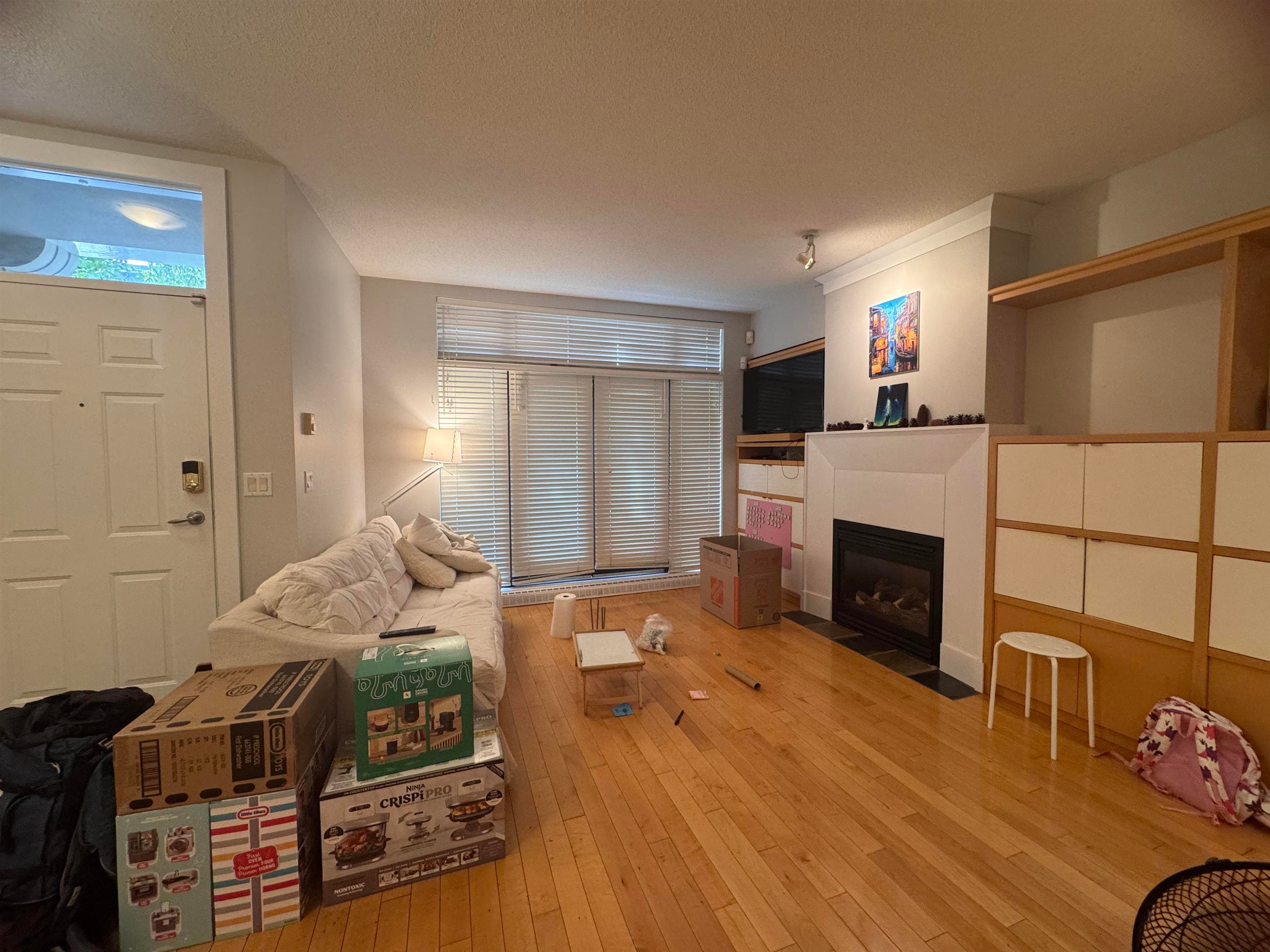 22** W 12th Avenue, Vancouver, V6K 4T5 — photo 2