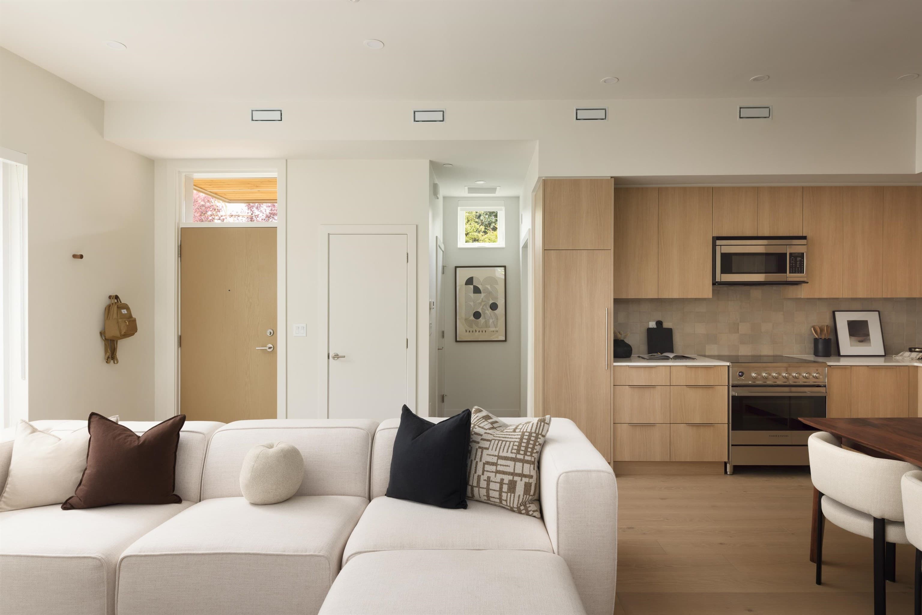 593 E 49th Avenue, Vancouver, V5W 2H1 — photo 3