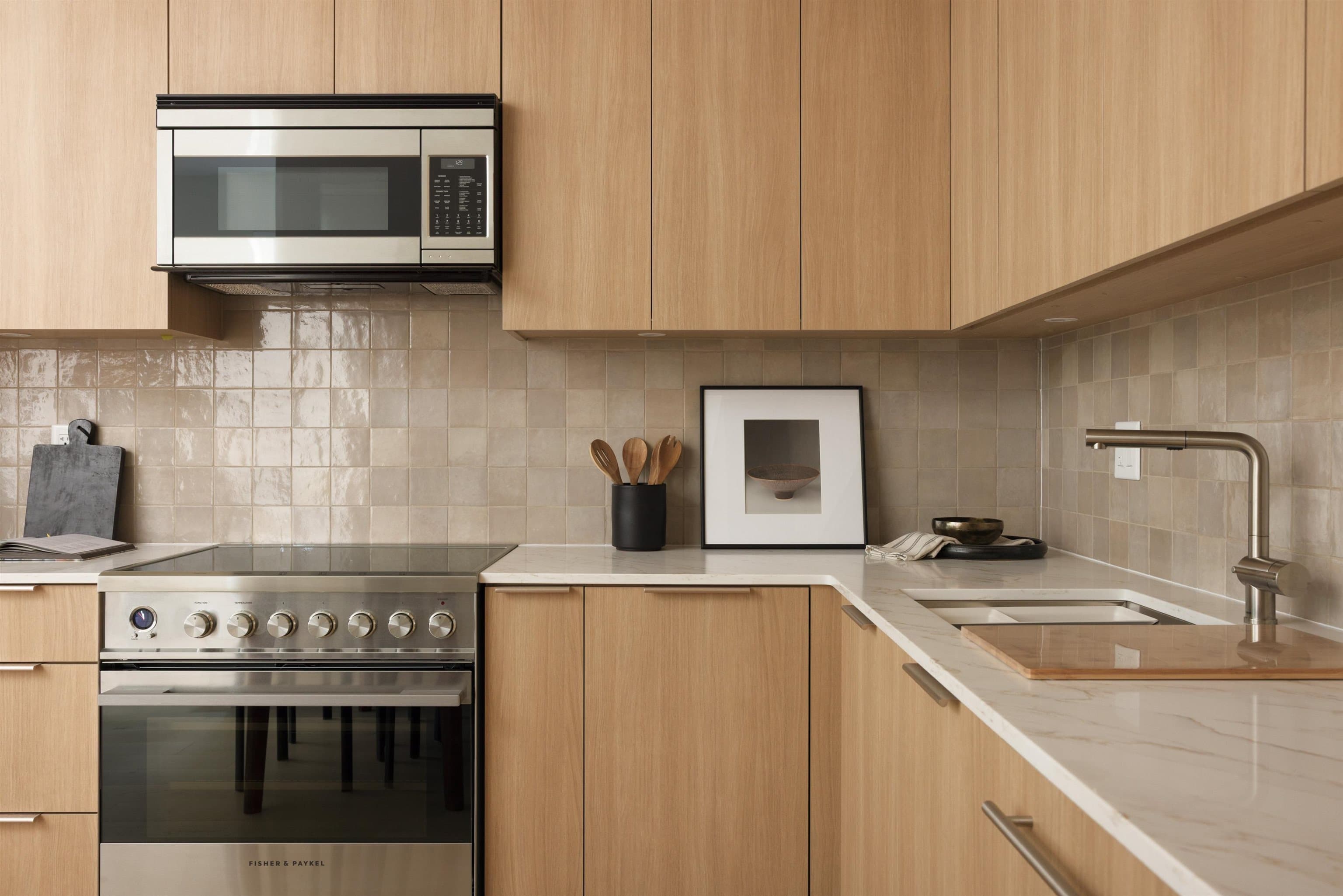 593 E 49th Avenue, Vancouver, V5W 2H1 — photo 1