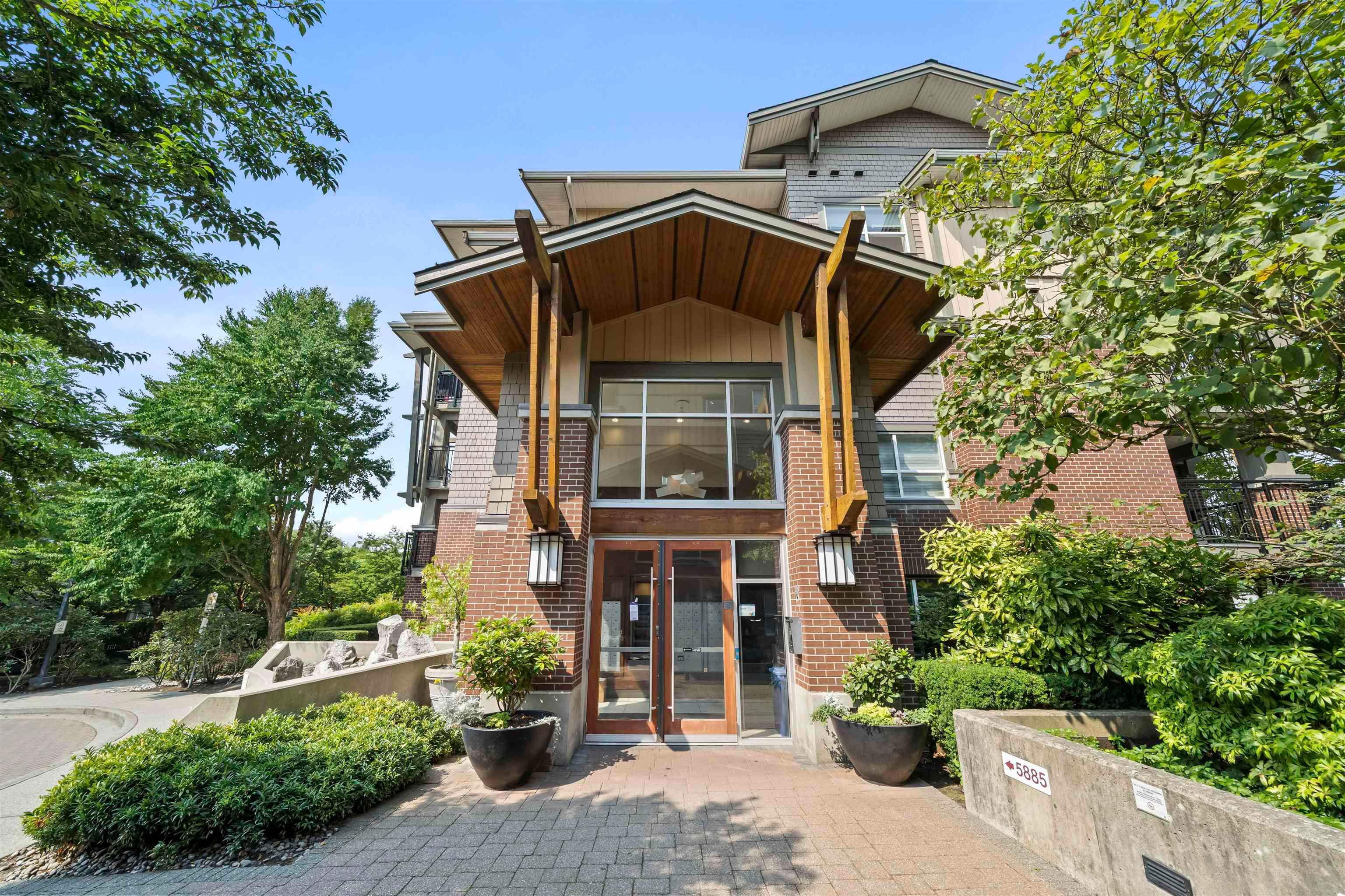 302 - 5885 Irmin Street, Burnaby, V5J 0C2 — photo 1