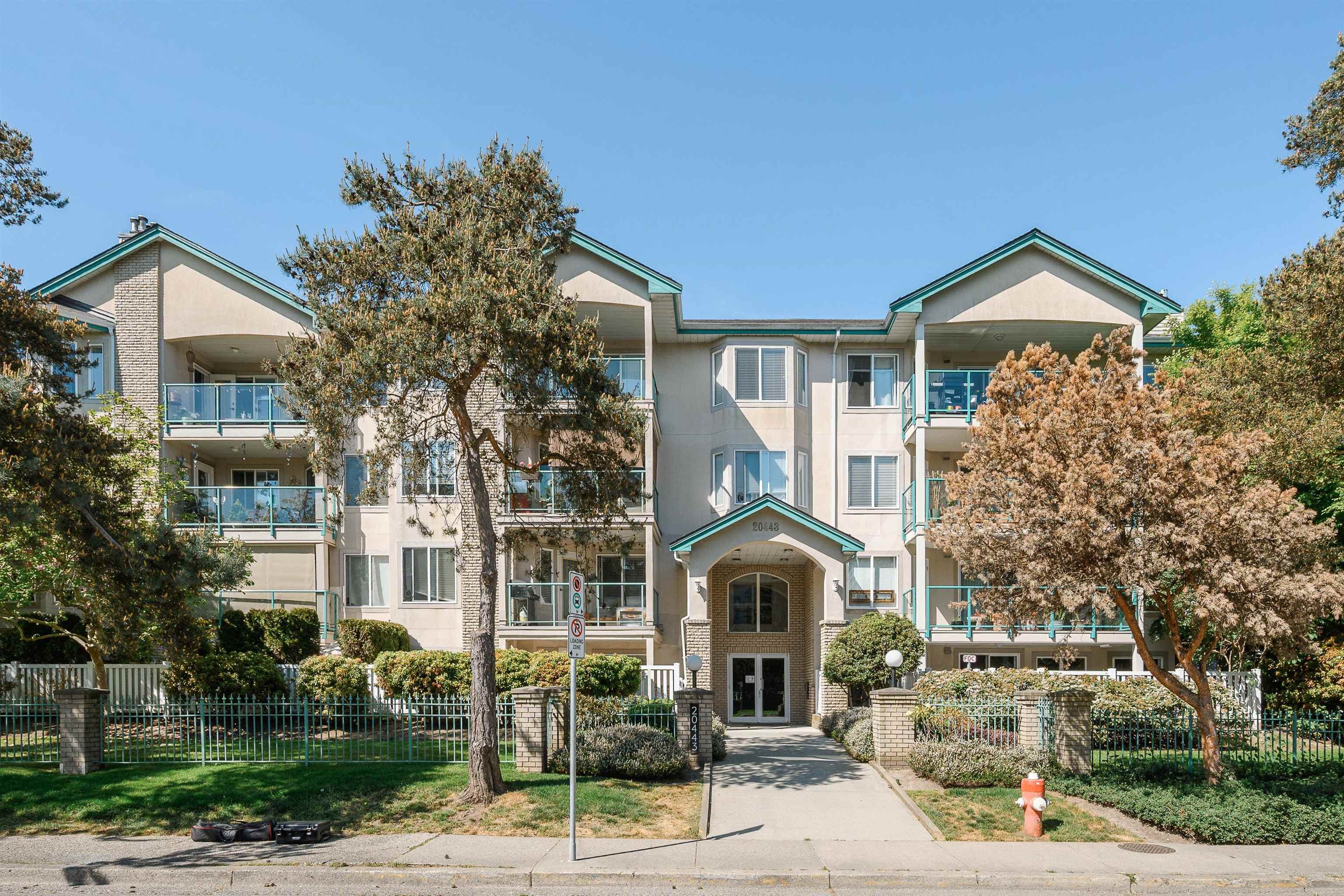 408 - 20443 53 Avenue, Langley, V3A 7A6 — photo 1