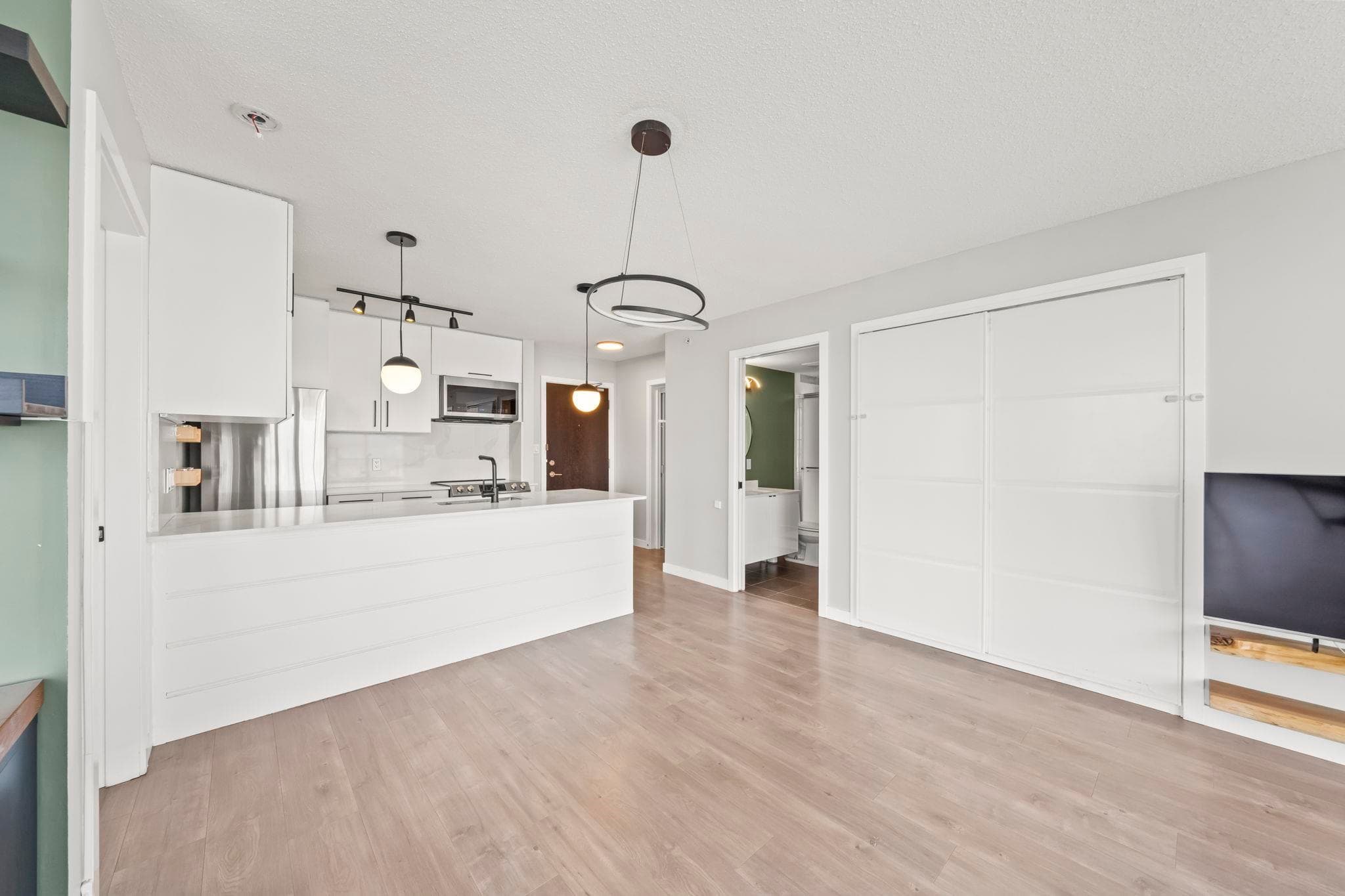 2202 - 689 Abbott Street, Vancouver, V6B 0J2 — photo 4