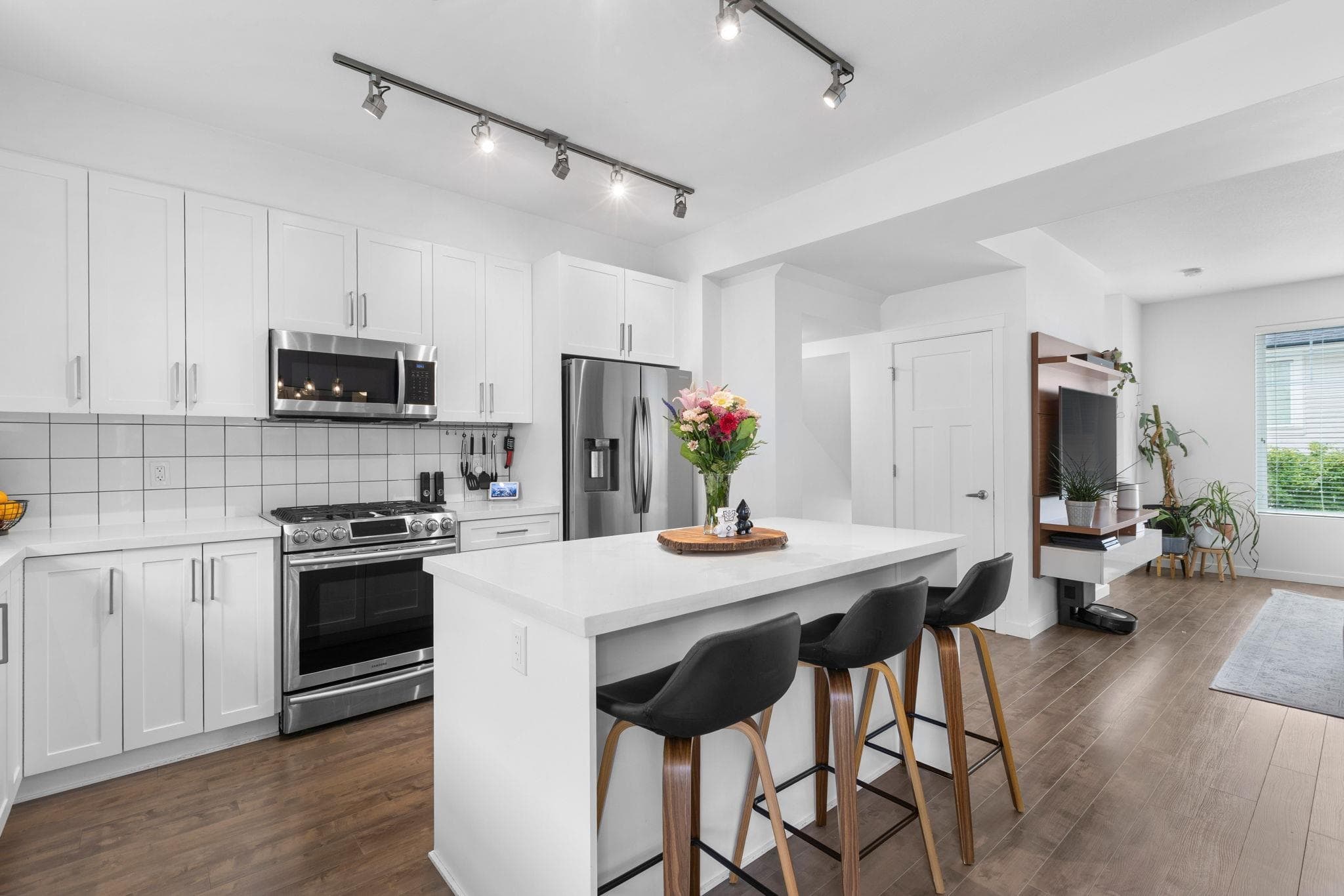 11 - 11272 240 Street, Maple Ridge, V2W 0J8 — photo 1