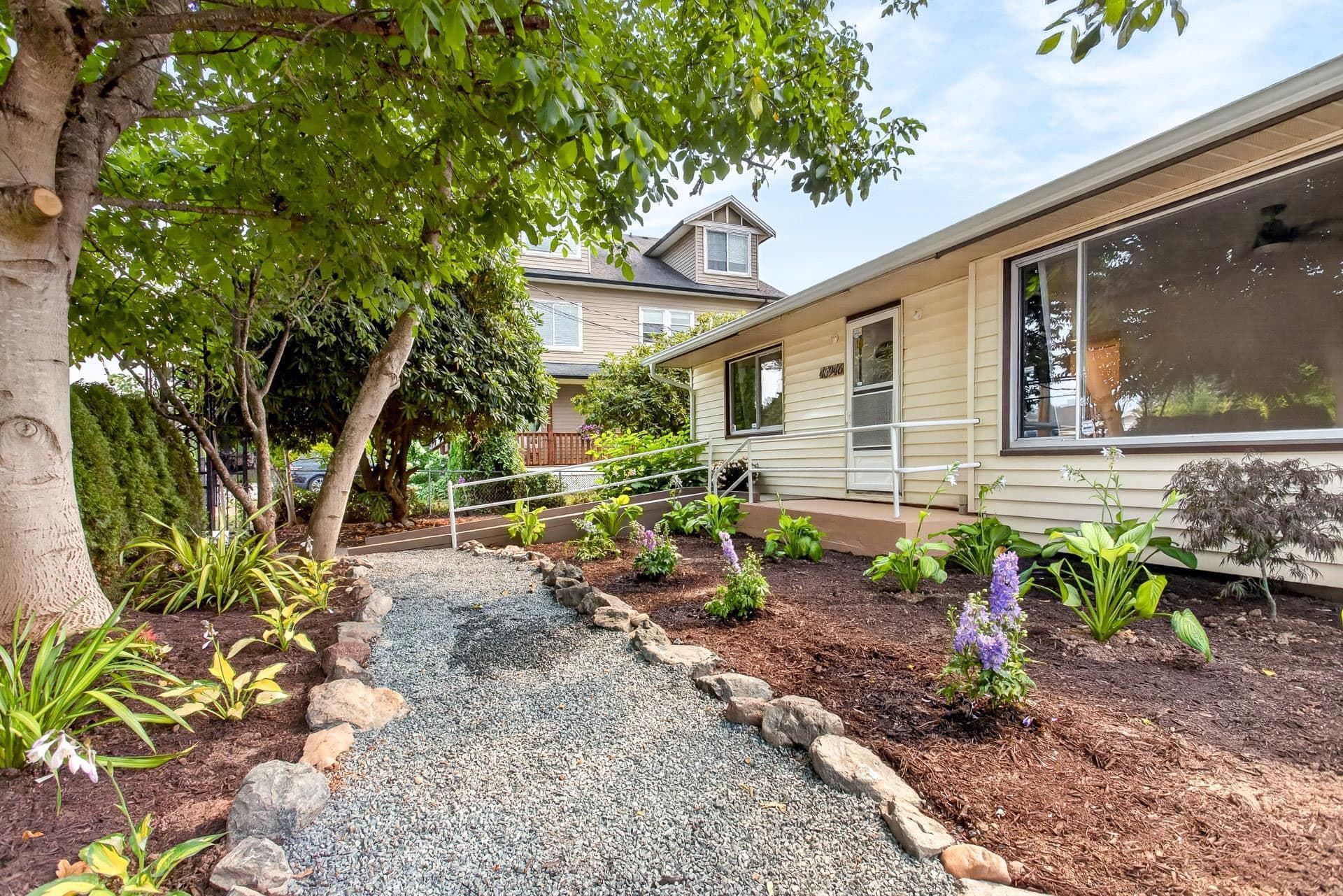 45946 Yates Avenue, Chilliwack, V2P 3H1 — photo 2