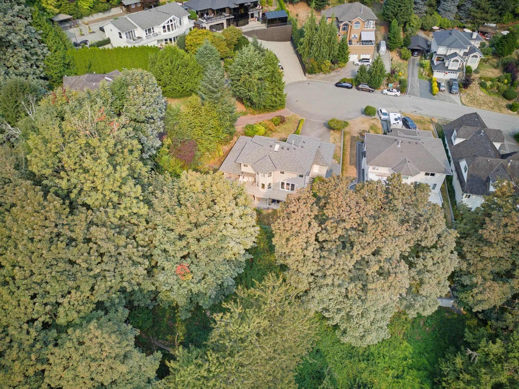 8630 Sunburst Place, Chilliwack, V2R 3J1 — photo 2