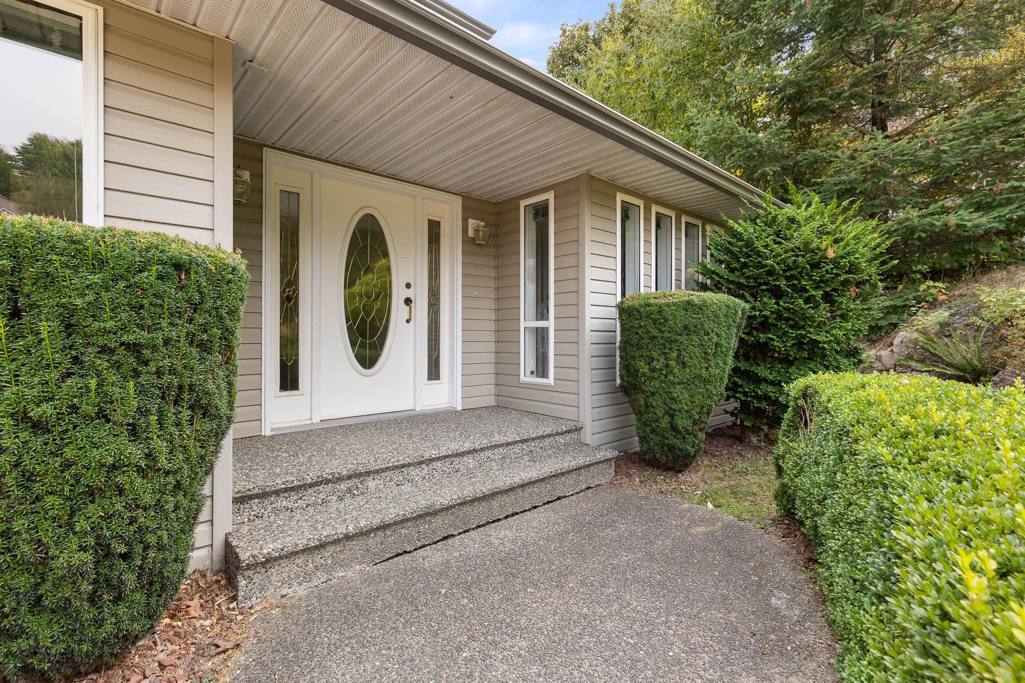 8630 Sunburst Place, Chilliwack, V2R 3J1 — photo 5