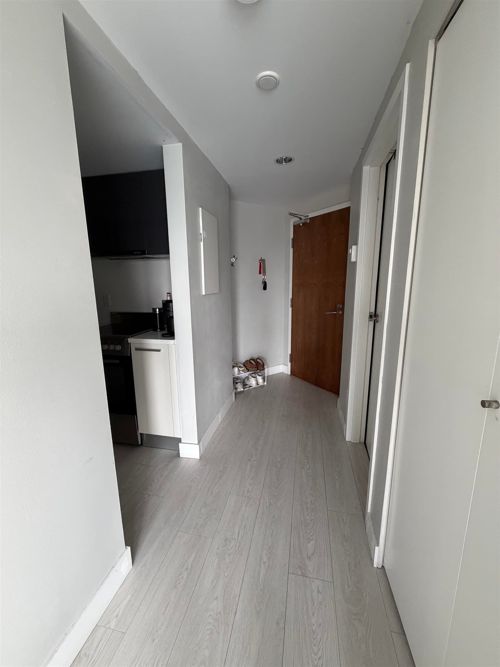 2706 - 1323 Homer Street, Vancouver, V6B 5T1 — photo 3