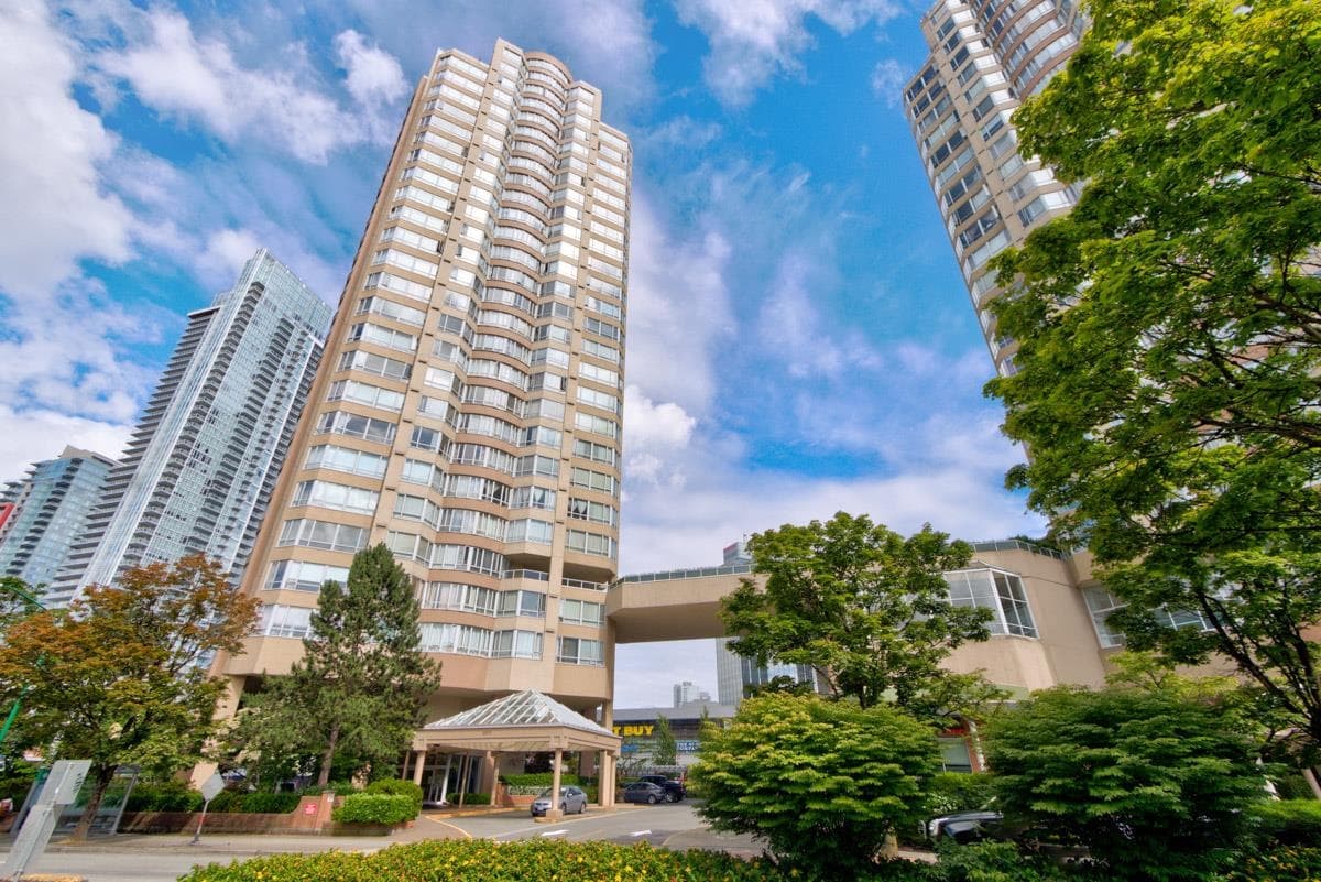 501 - 6220 Mckay Avenue, Burnaby