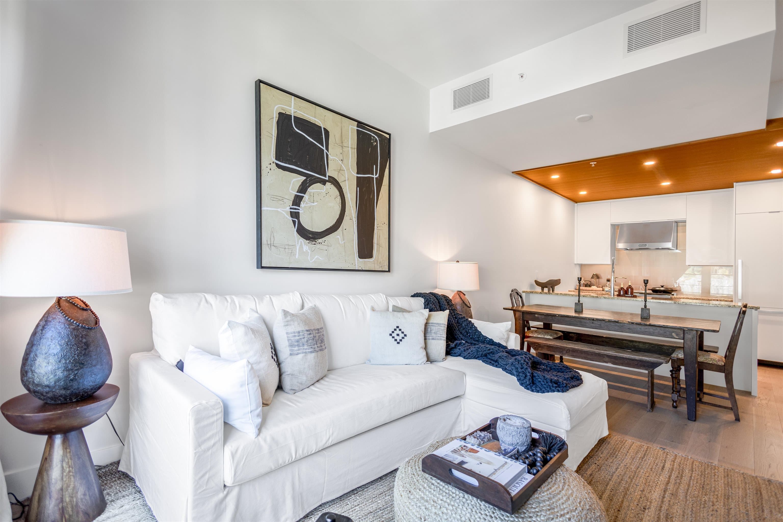 408 - 6687 Nelson Avenue, West Vancouver