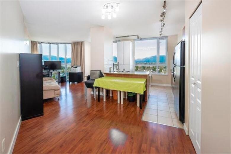 1405 - 4028 Knight Street, Vancouver, V6R 4A1 — photo 4