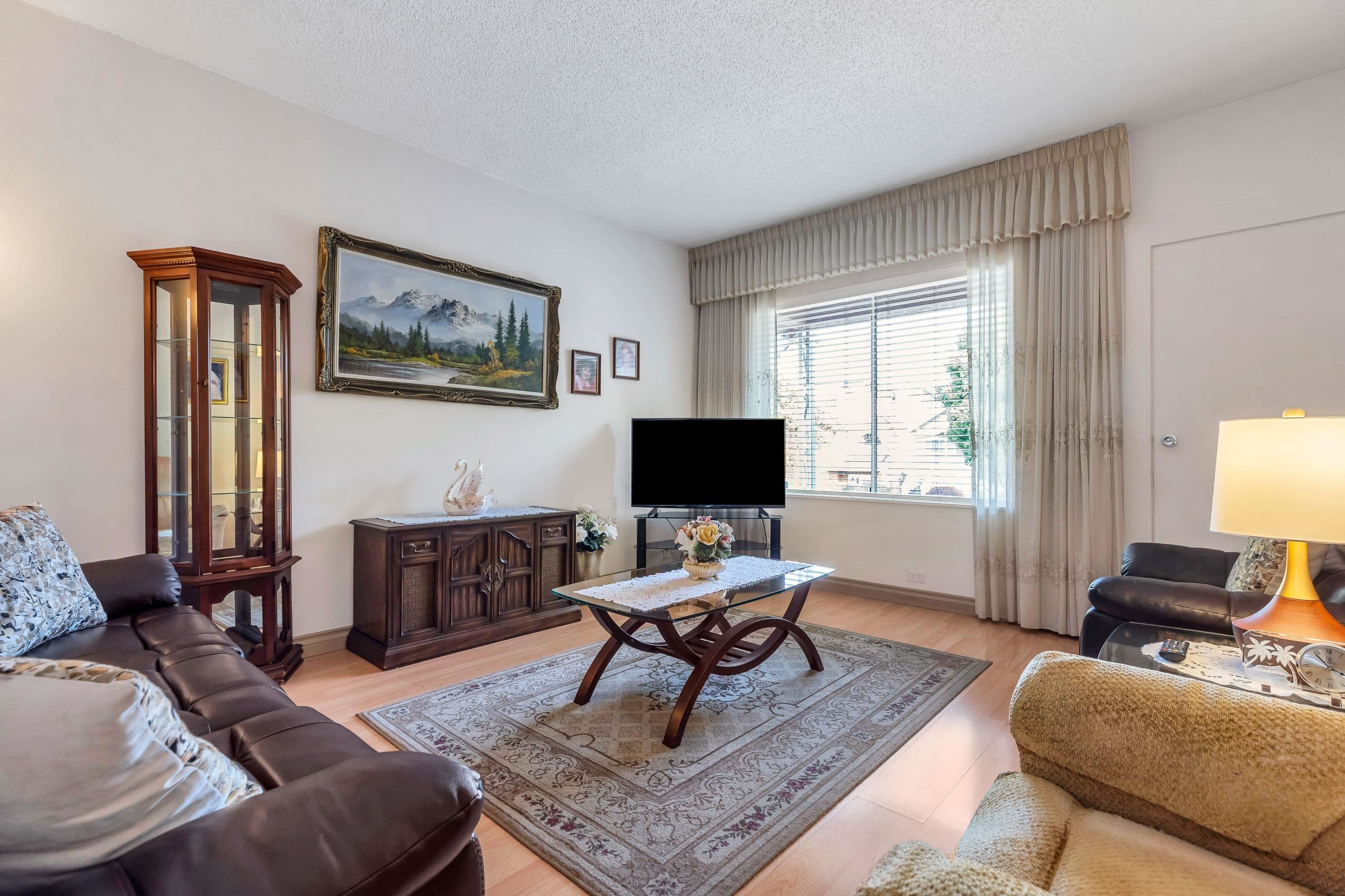 2560 Adanac Street, Vancouver, V5K 2M5 — photo 4
