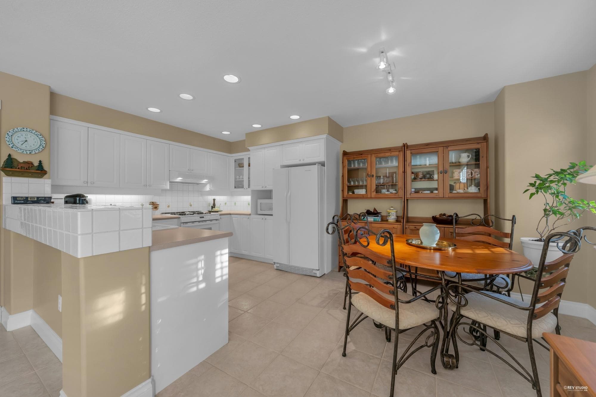 3405 Plateau Boulevard, Coquitlam, V3E 3L7 — photo 3
