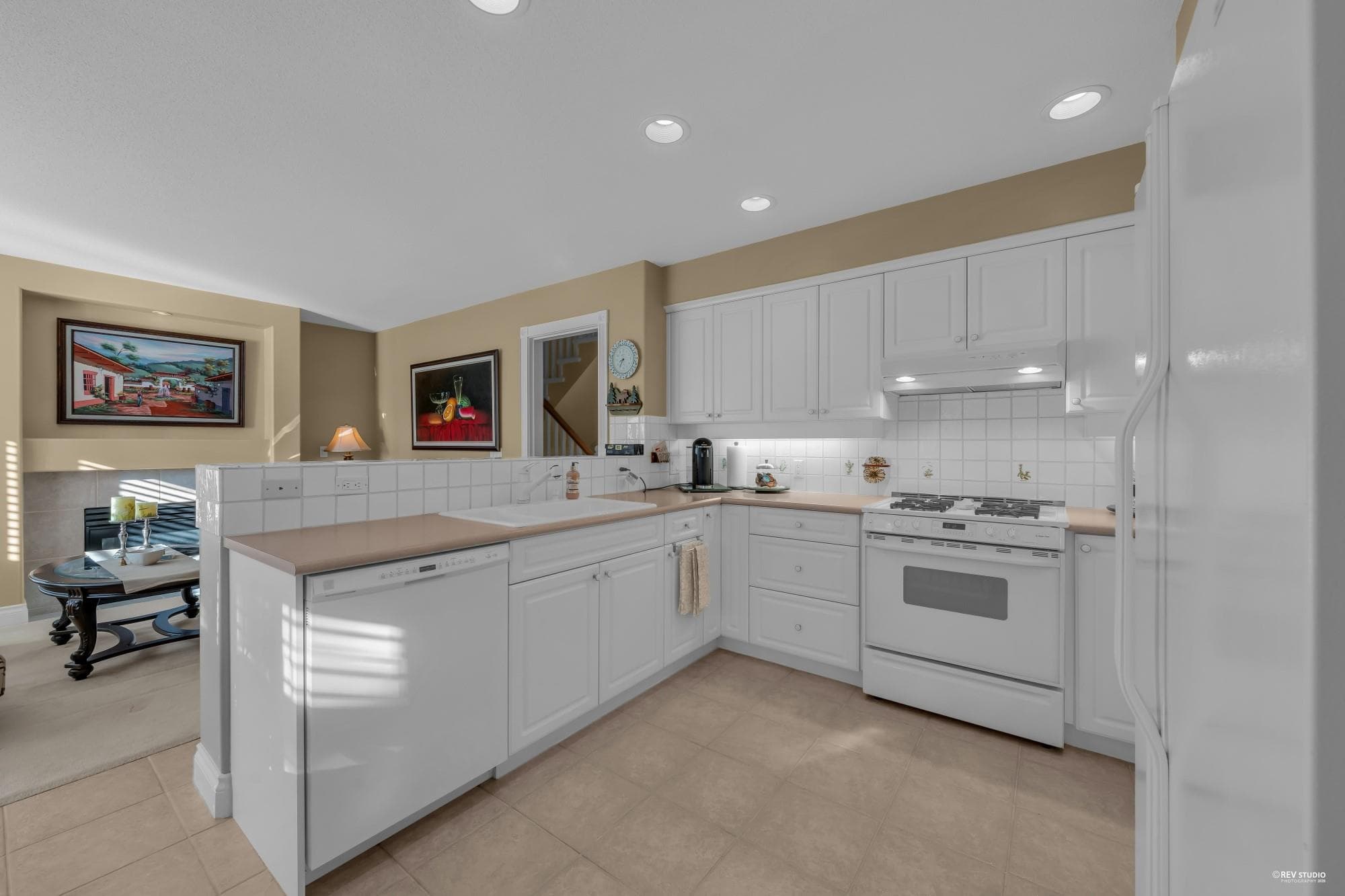 3405 Plateau Boulevard, Coquitlam, V3E 3L7 — photo 4