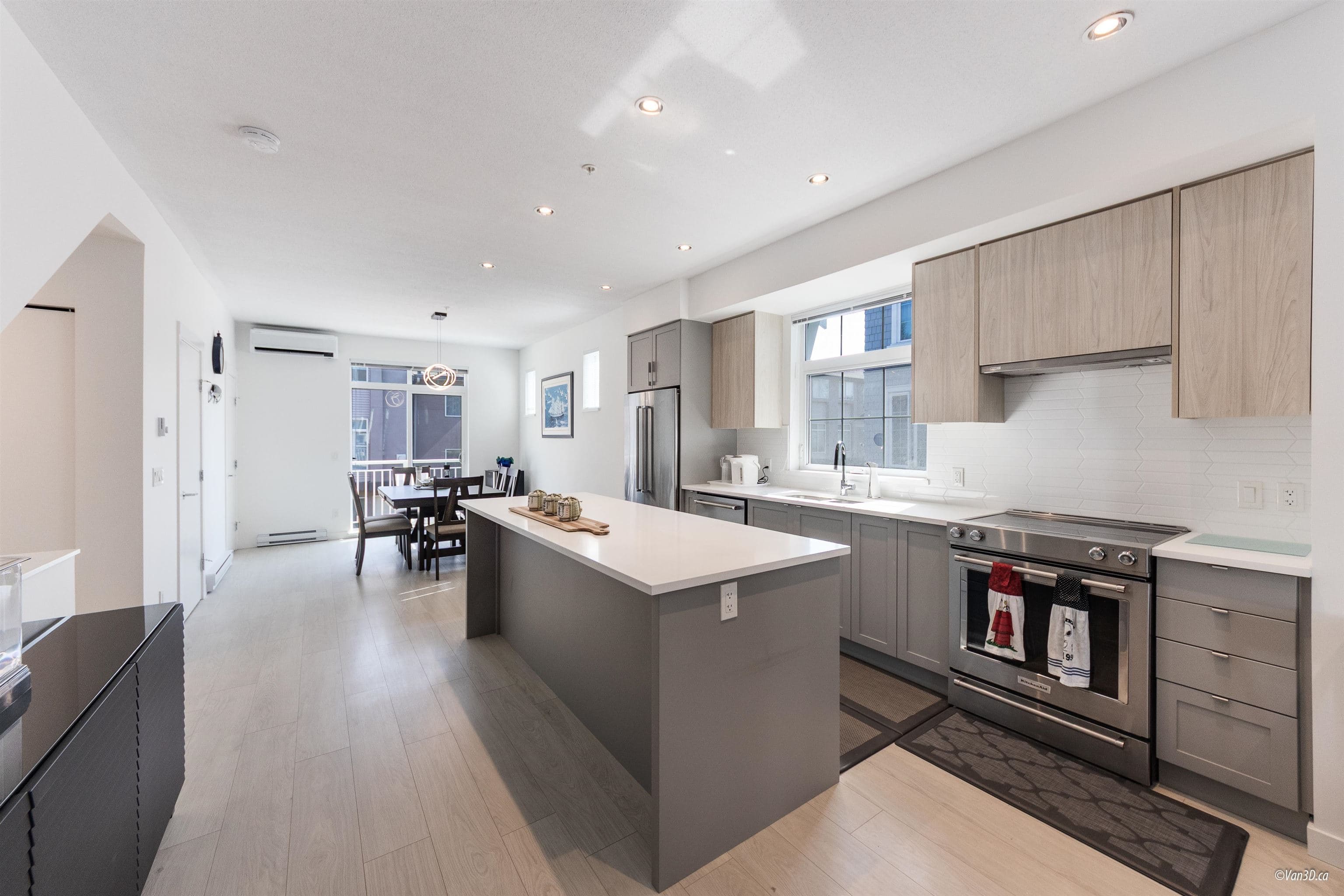 8 - 2560 Pitt River Road, Port Coquitlam, V3C 1R9 — photo 1