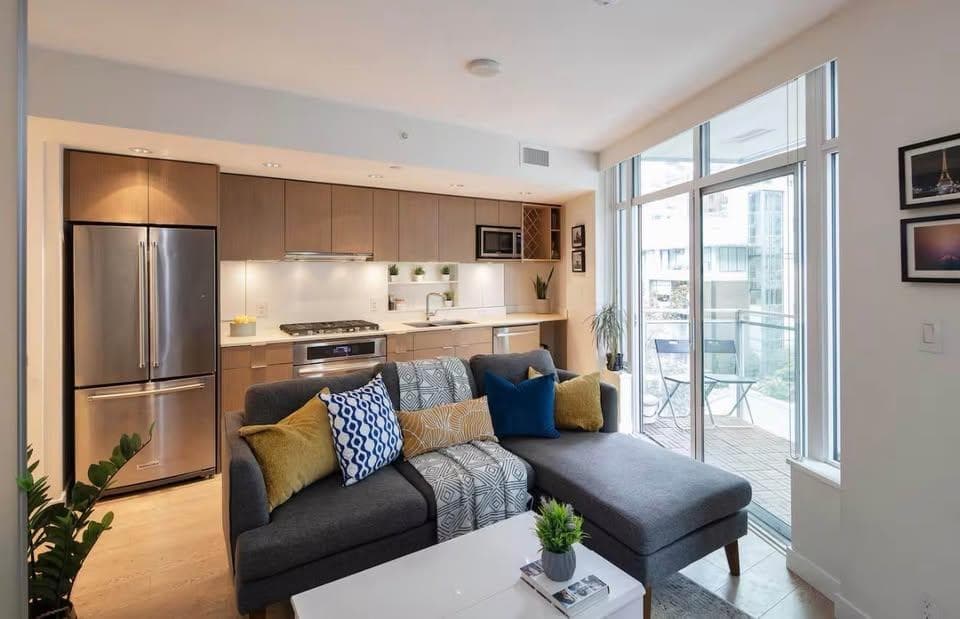 302 - 161 E 1st Avenue, Vancouver, V6A 0G1 — photo 3