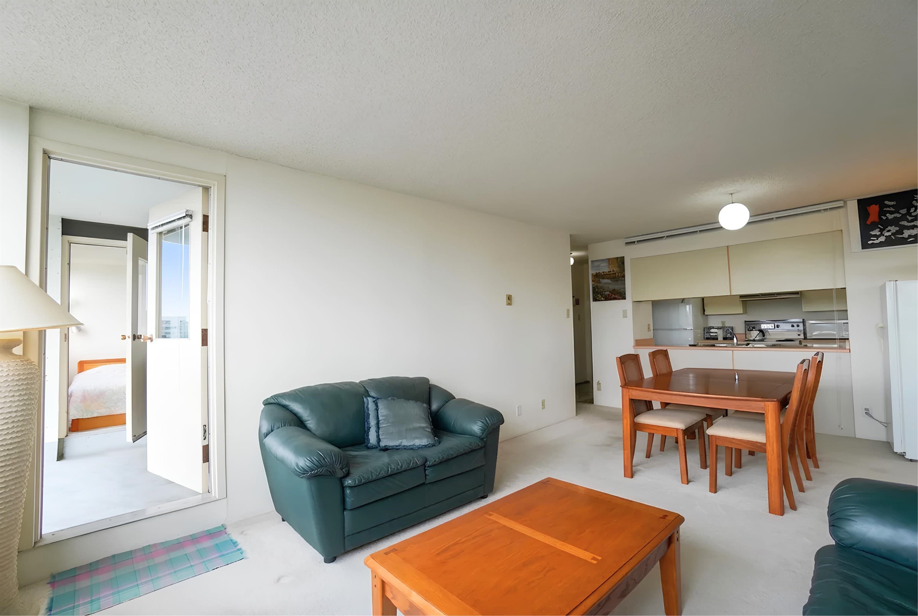 1507 - 9521 Cardstone, Burnaby, V3N 4R8 — photo 2
