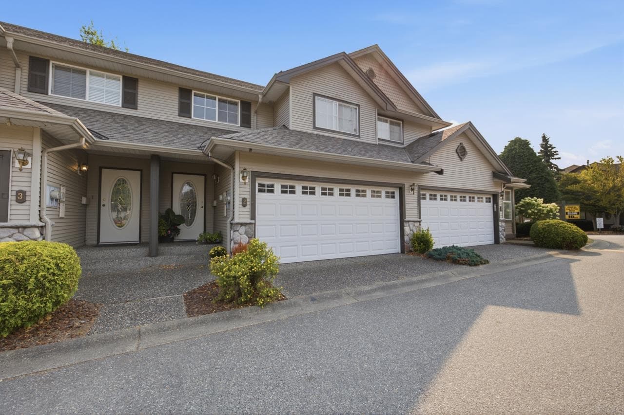 2 - 46360 Valleyview Road, Chilliwack, V2R 5L7 — photo 1