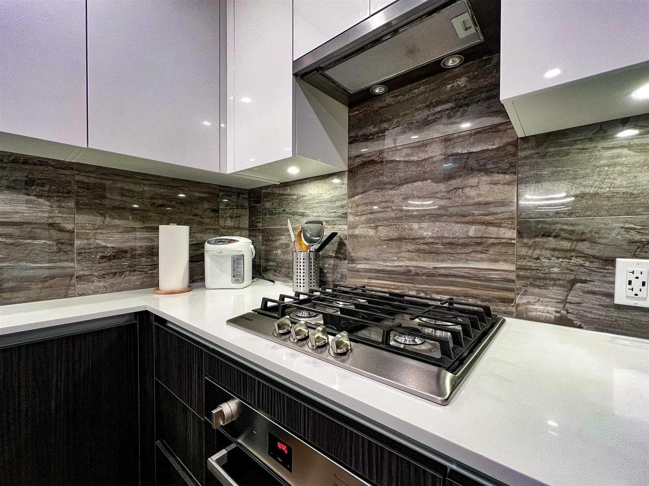 3X01 - 1888 Gilmore Avenue, Burnaby, V5C 0L2 — photo 4