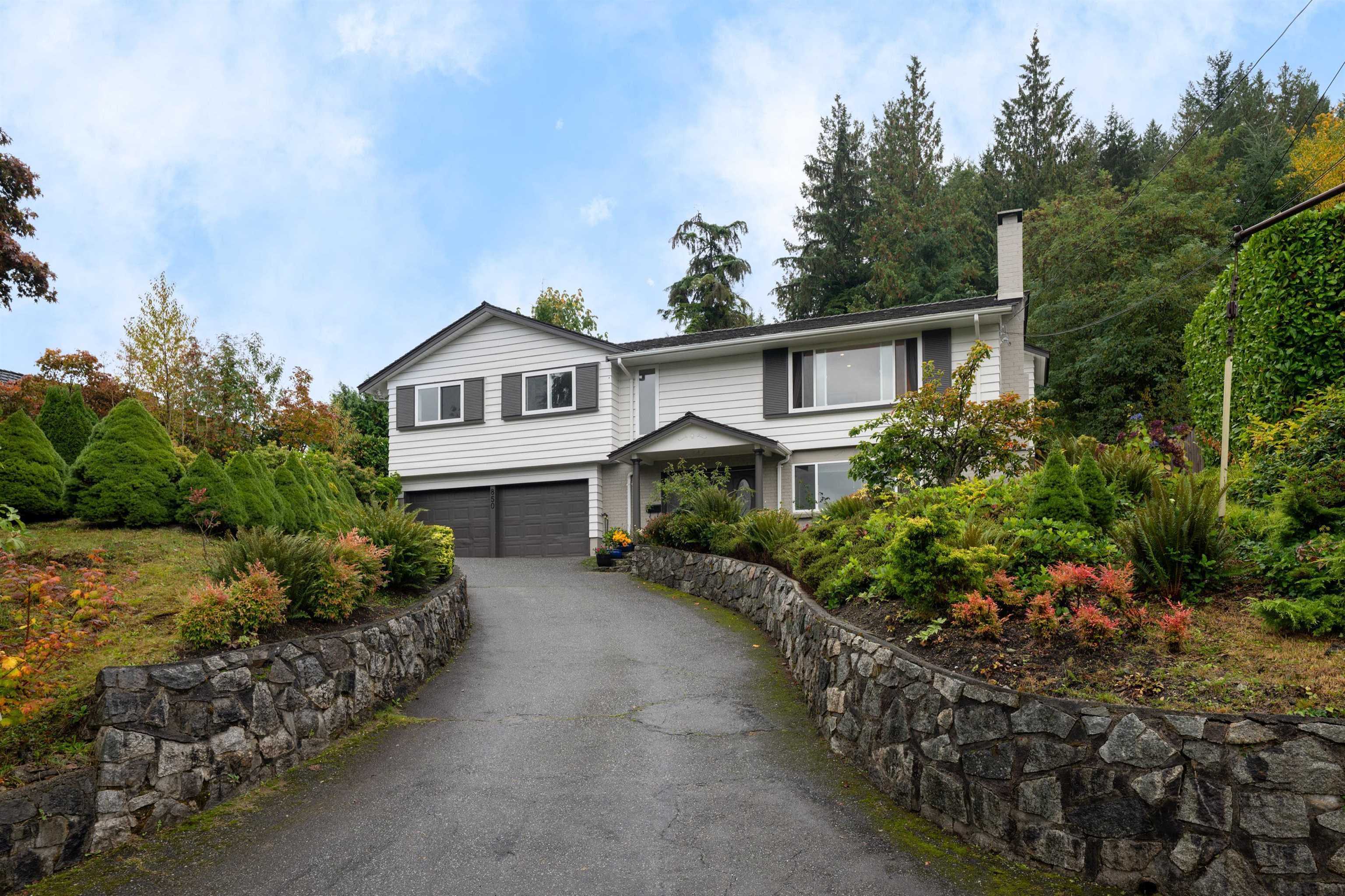 850 Jefferson Avenue, West Vancouver, V7T 2A4 — photo 1