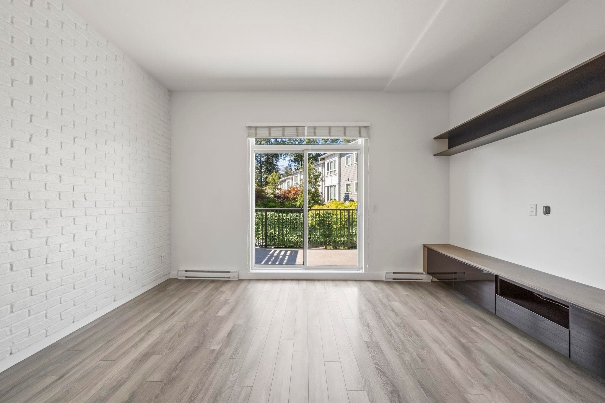 55 - 15340 Guildford Drive, Surrey, V3R 0C9 — photo 2