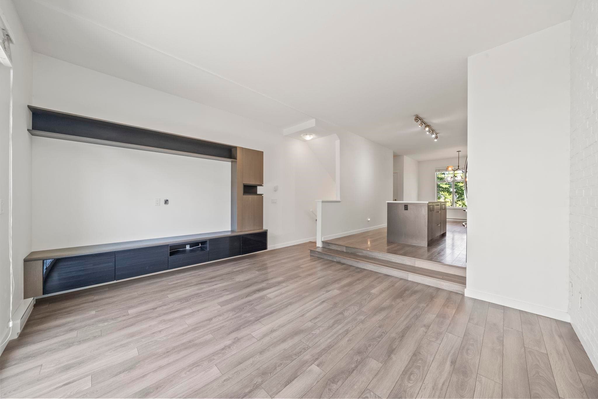 55 - 15340 Guildford Drive, Surrey, V3R 0C9 — photo 3