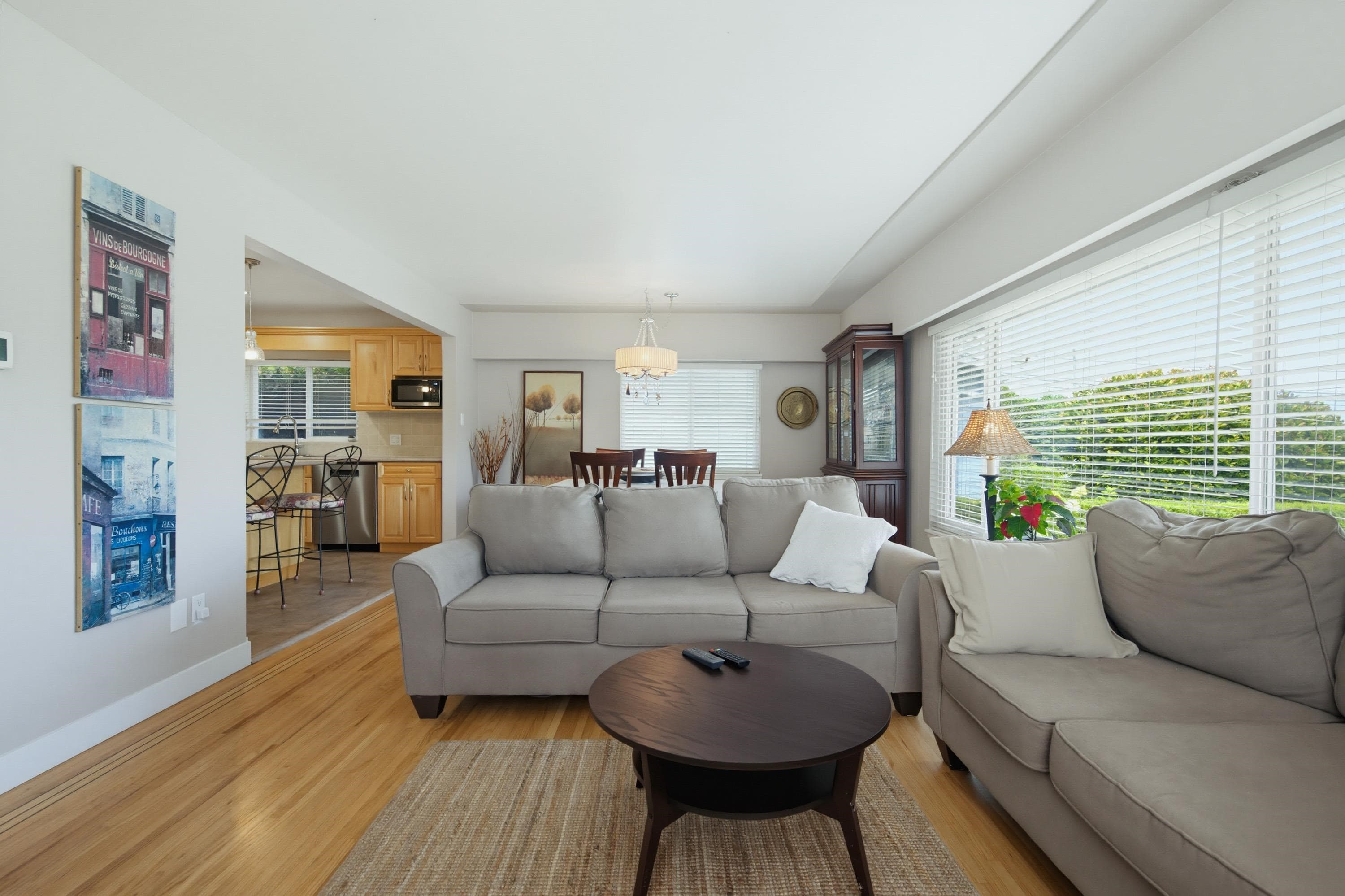 942 Porter Street, Coquitlam, V3J 5C2 — photo 2