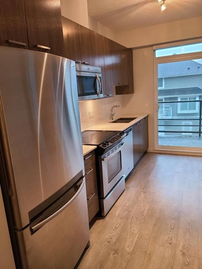 317 - 617 Smith Avenue, Coquitlam, V3J 0C3 — photo 2