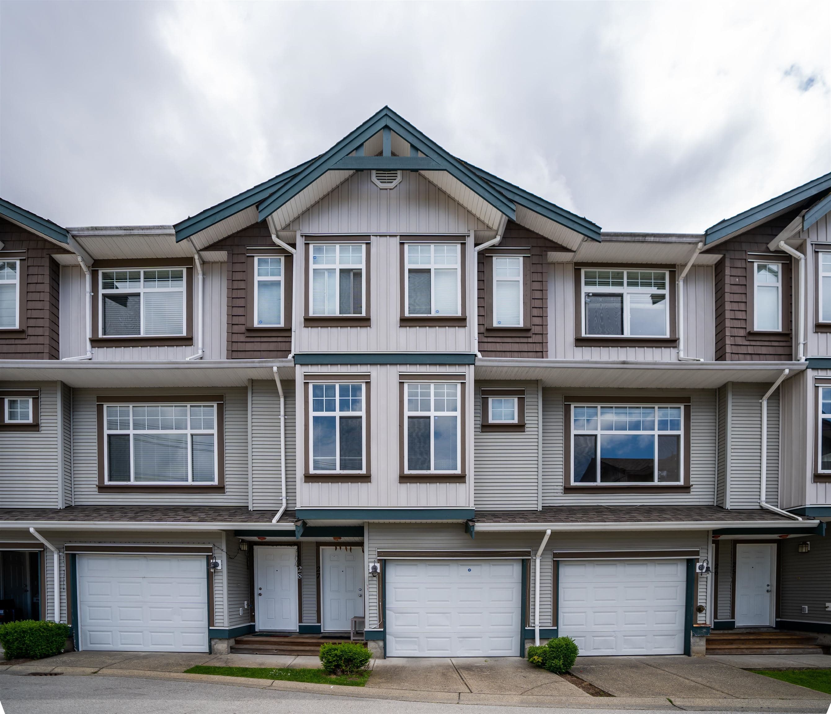 27 - 12585 72 Avenue, Surrey, V3W 1R9 — photo 1
