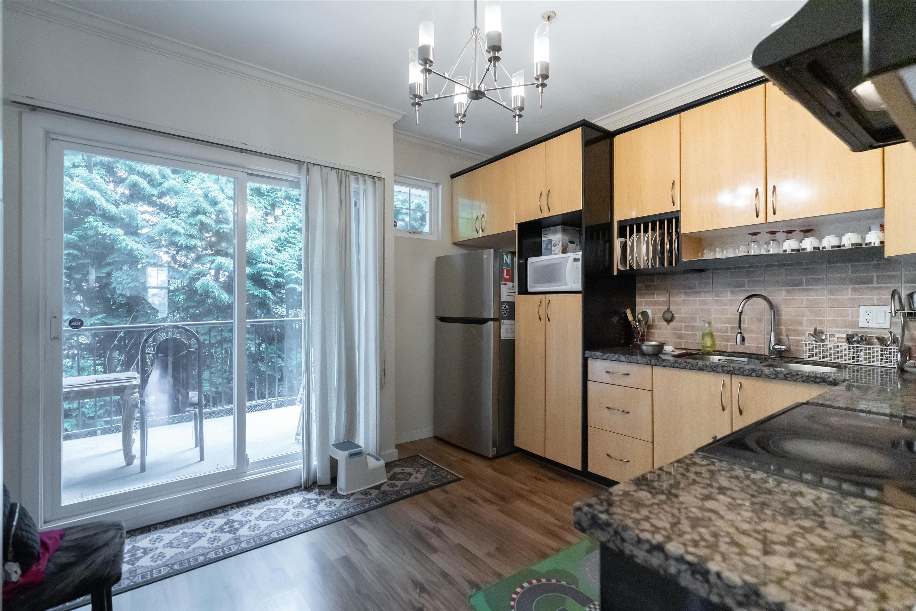 27 - 12585 72 Avenue, Surrey, V3W 1R9 — photo 5
