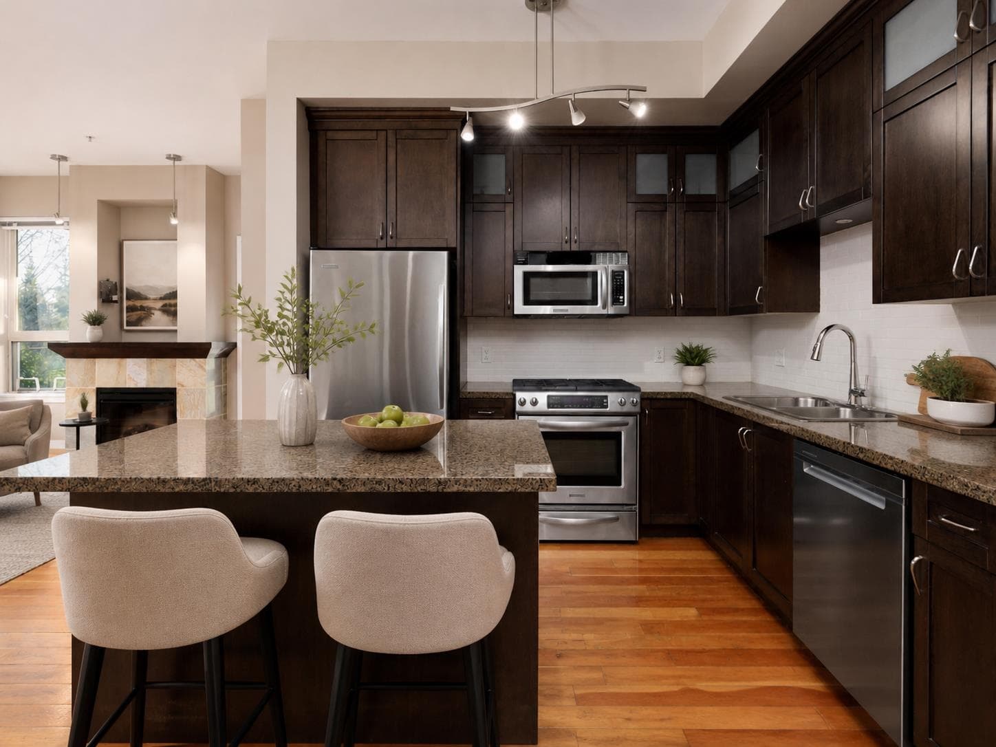 209 - 240 Salter Street, New Westminster, V3M 0C1 — photo 3
