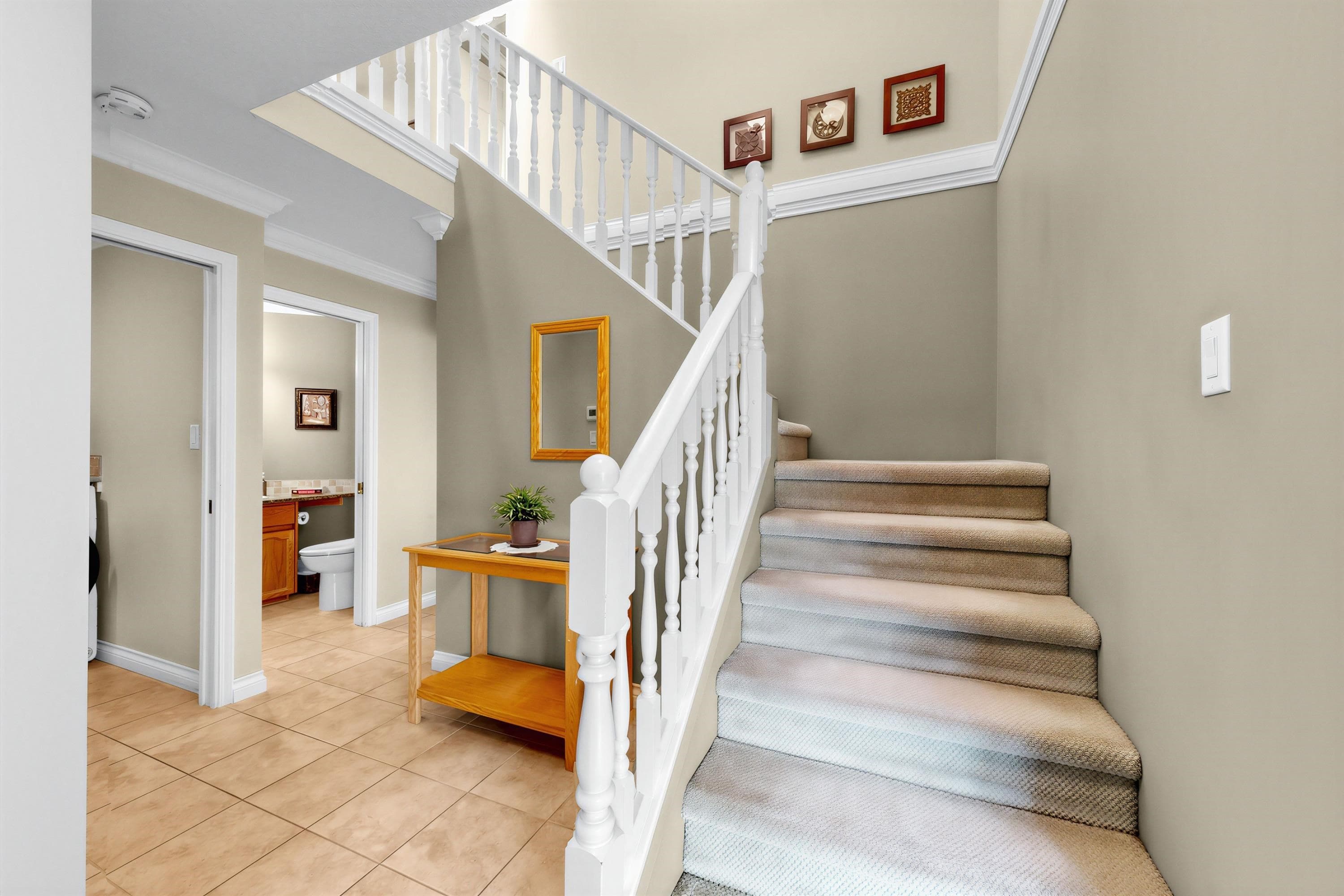 15929 88a Avenue, Surrey, V4N 2X9 — photo 2