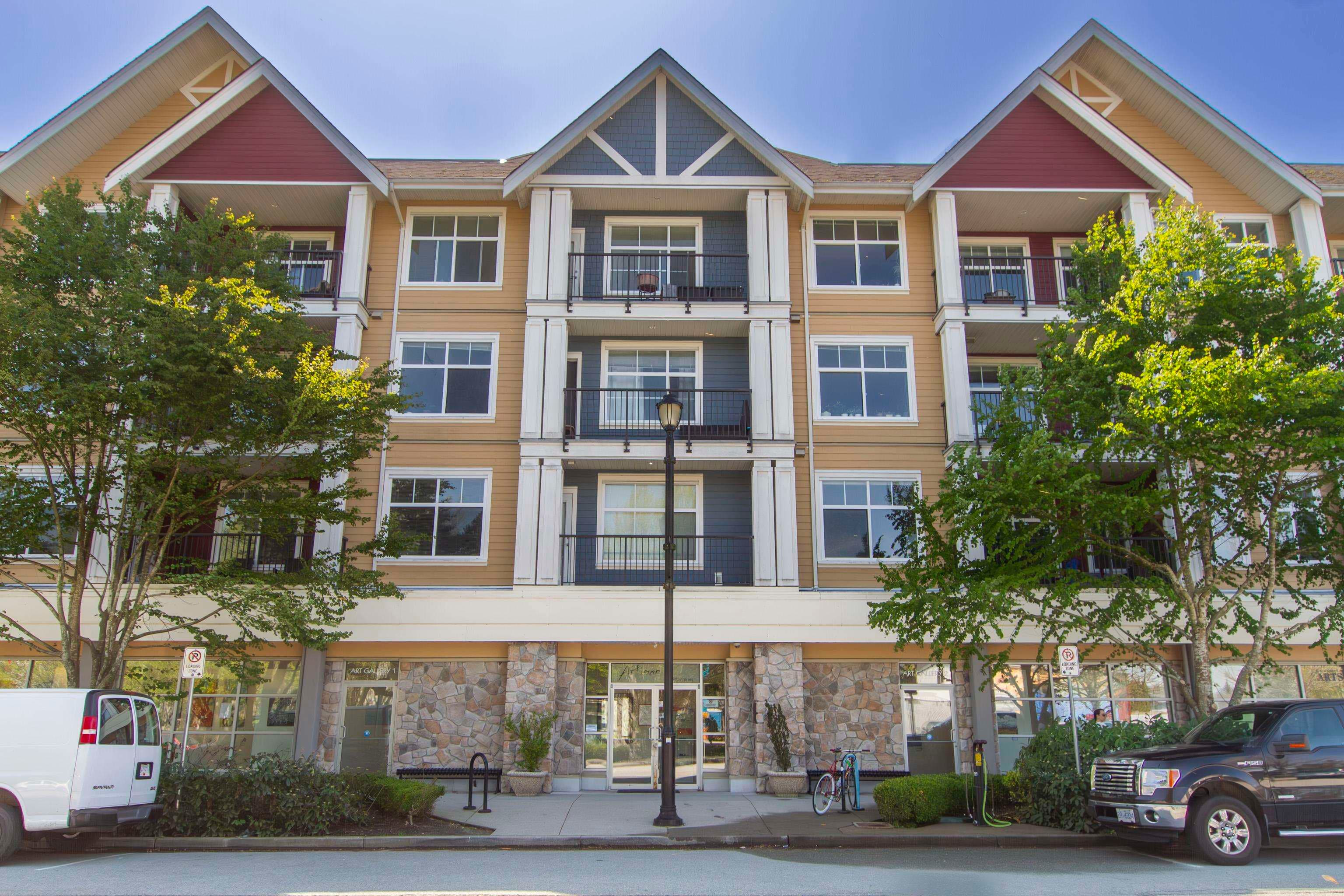 207 - 1336 Main Street, Squamish, V8B 0R2 — photo 1