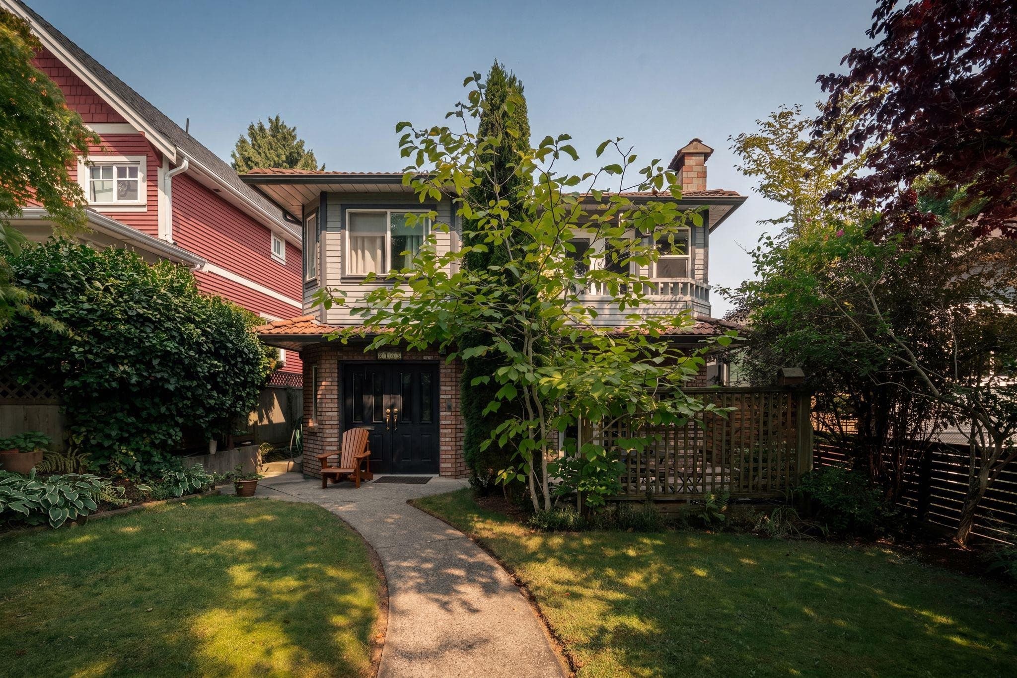 2183 Napier Street, Vancouver, V5L 2P1 — photo 1