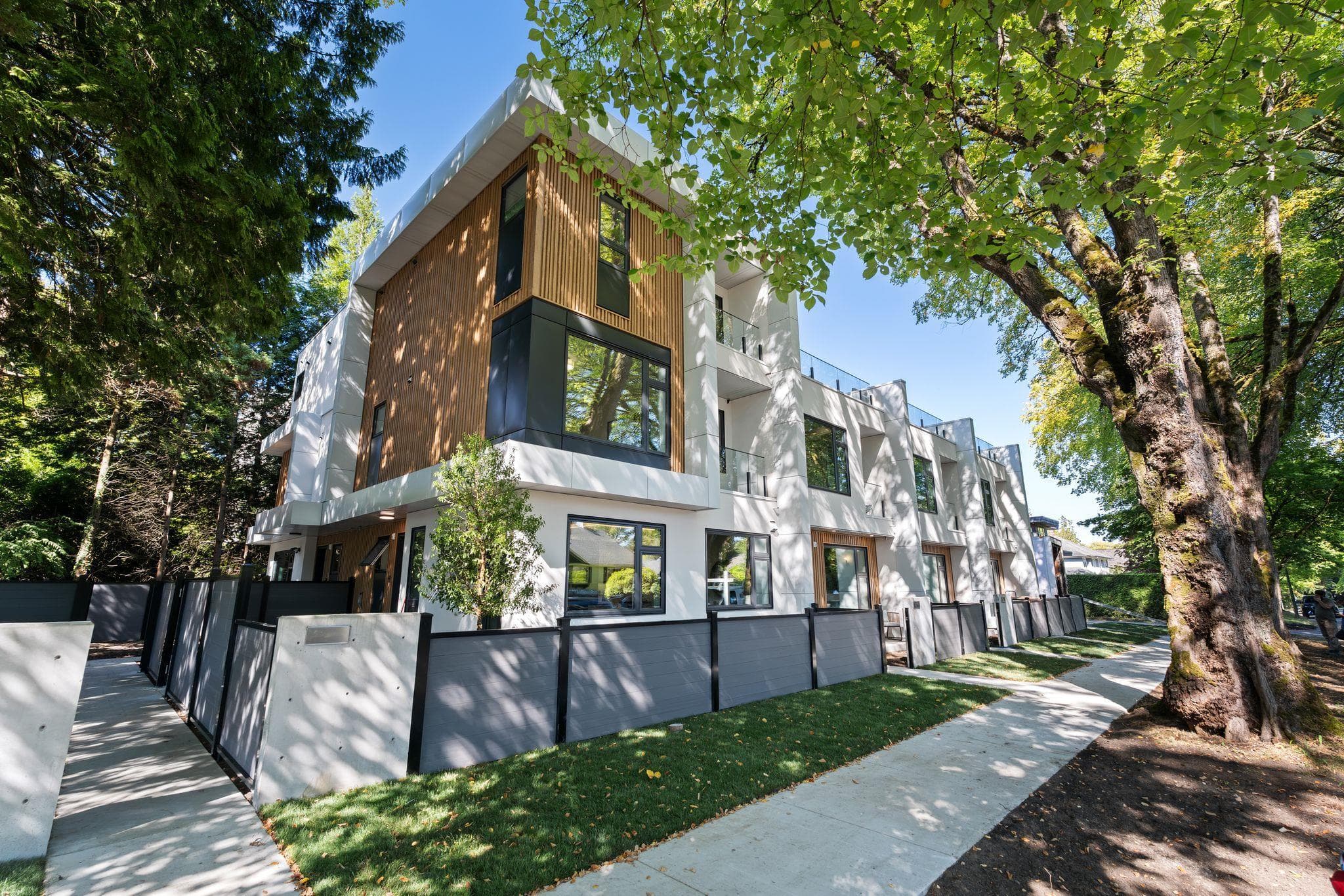 4 - 1491 Devonshire Crescent, Vancouver, V6H 2G5 — photo 1