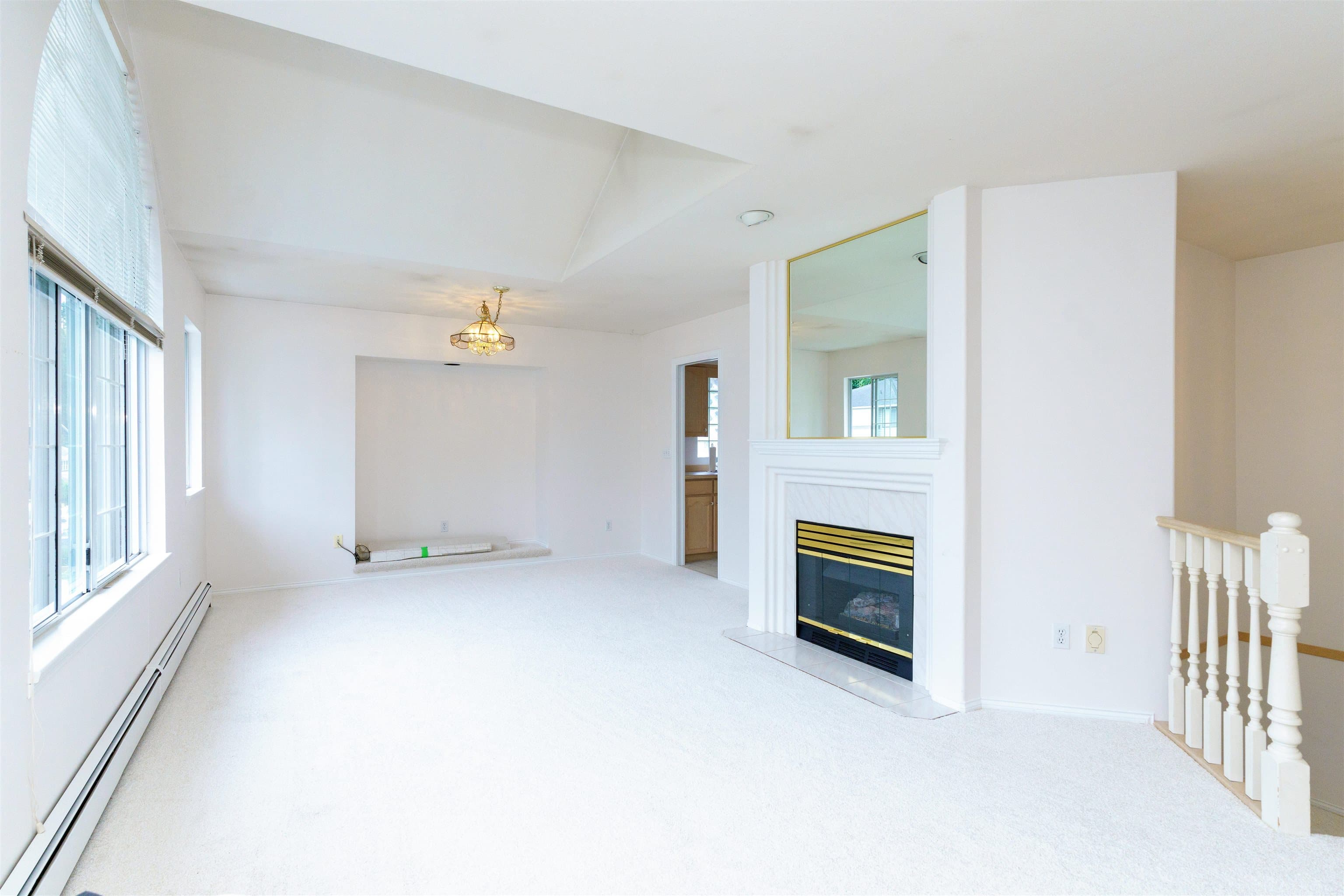1655 Mcpherson Drive, Port Coquitlam, V3C 6C9 — photo 4