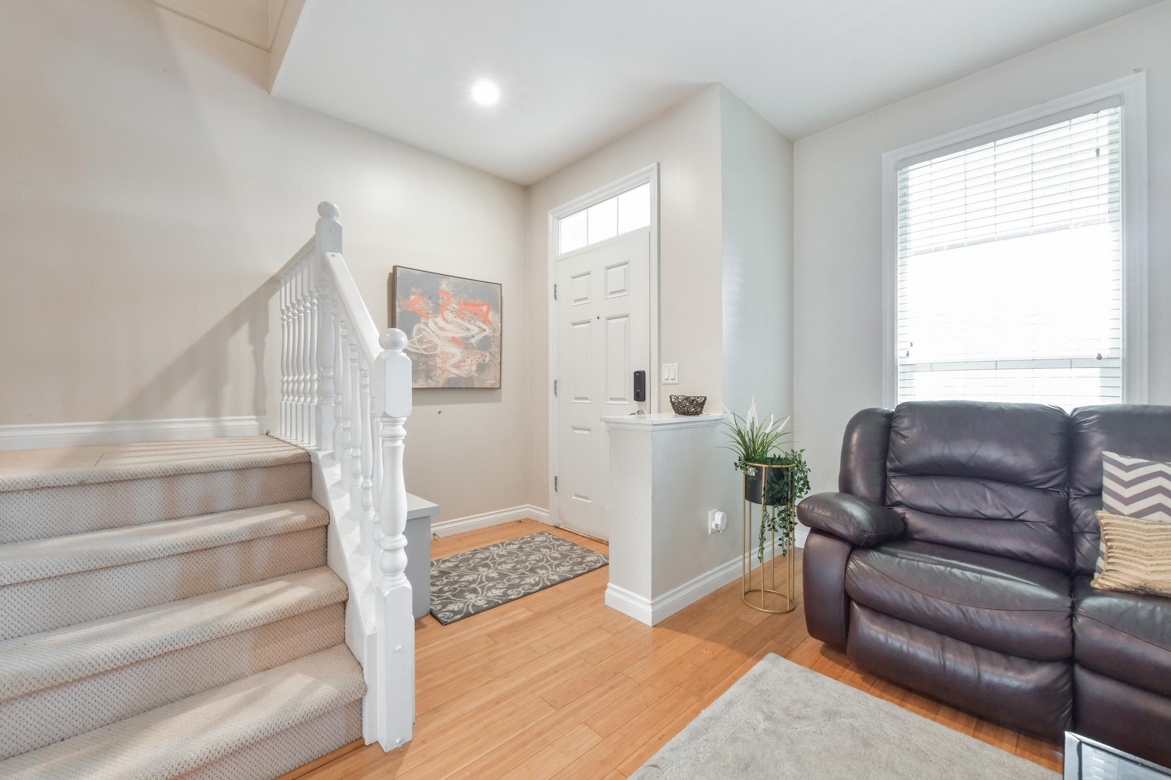 18043 70 Avenue, Surrey, V3S 6X3 — photo 3