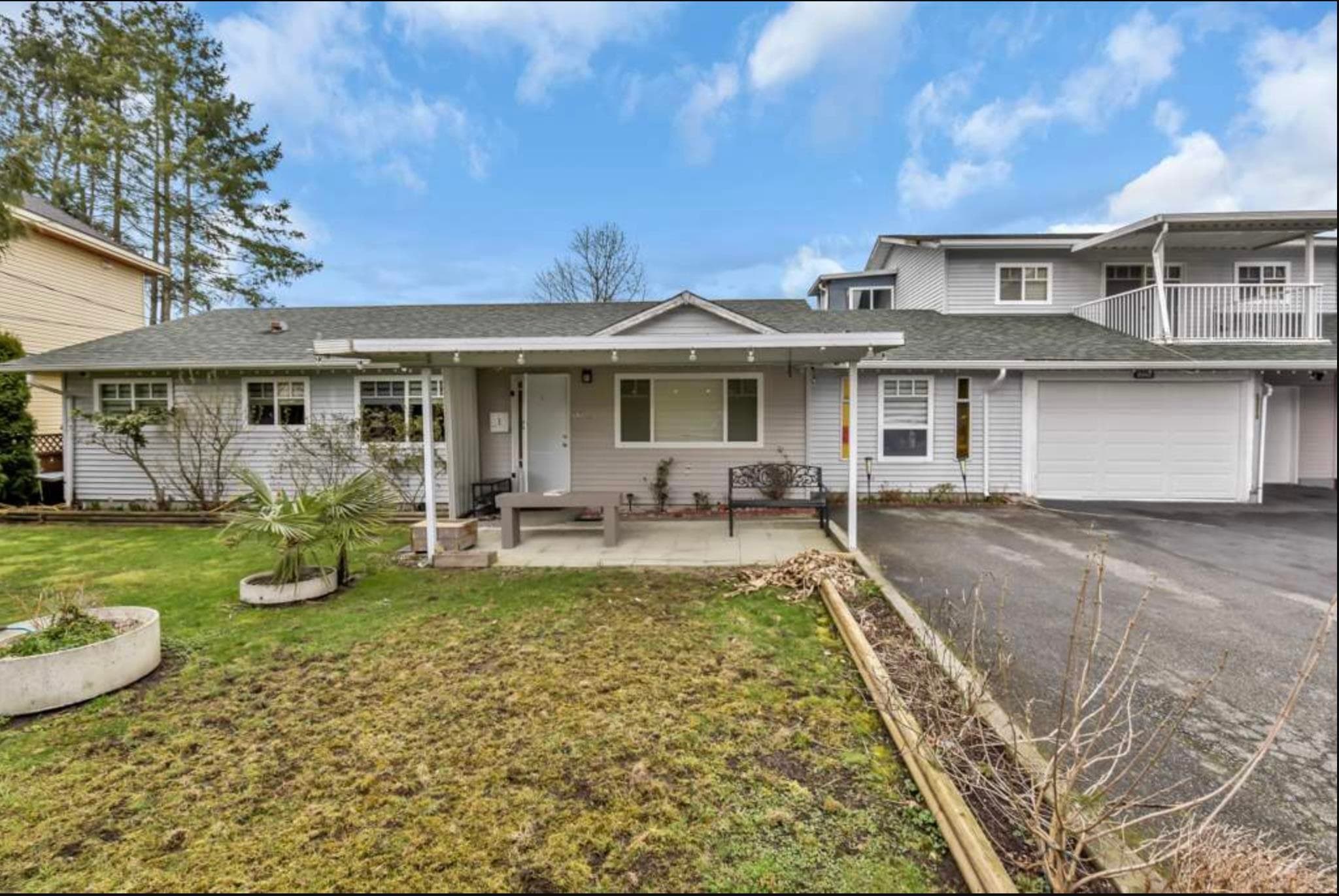12215 85a Avenue, Surrey