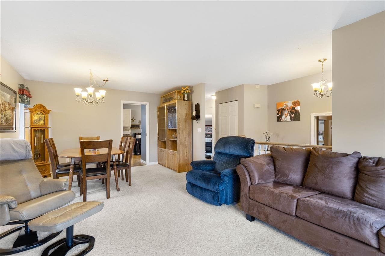 32066 Sorrento Avenue, Abbotsford, V2T 5B7 — photo 5