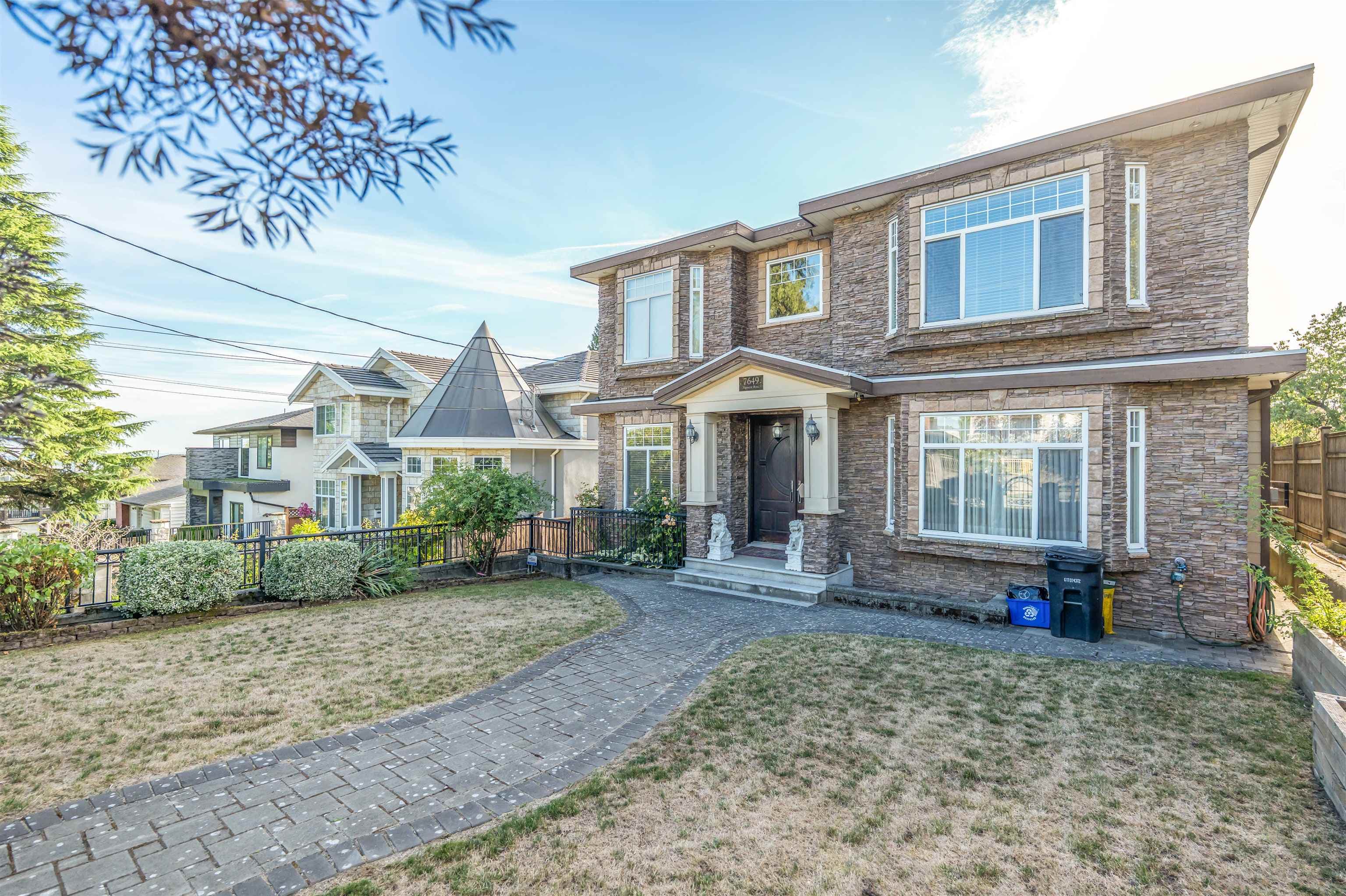 7649 Sussex Avenue, Burnaby