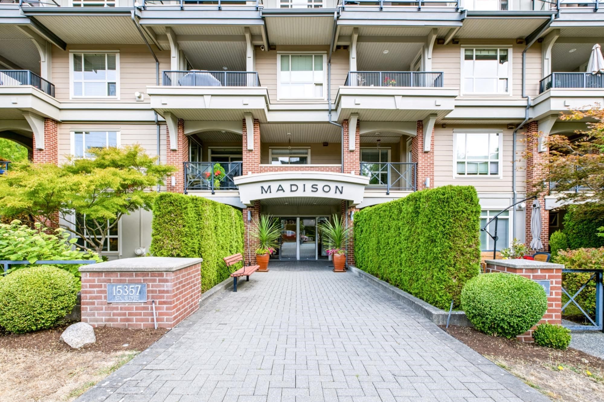 110 - 15357 17a Avenue, Surrey, V4A 1V4 — photo 1