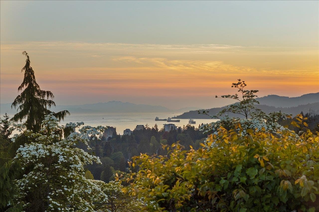 982 Braeside Street, West Vancouver