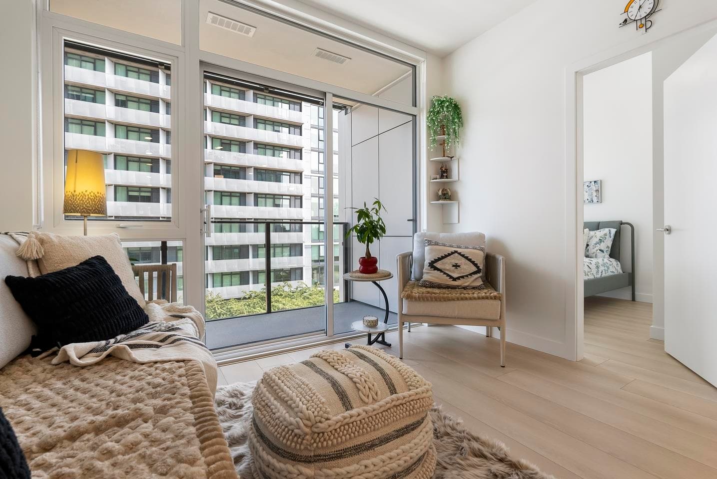 411 - 13573 98a Avenue, Surrey, V3T 0X1 — photo 1