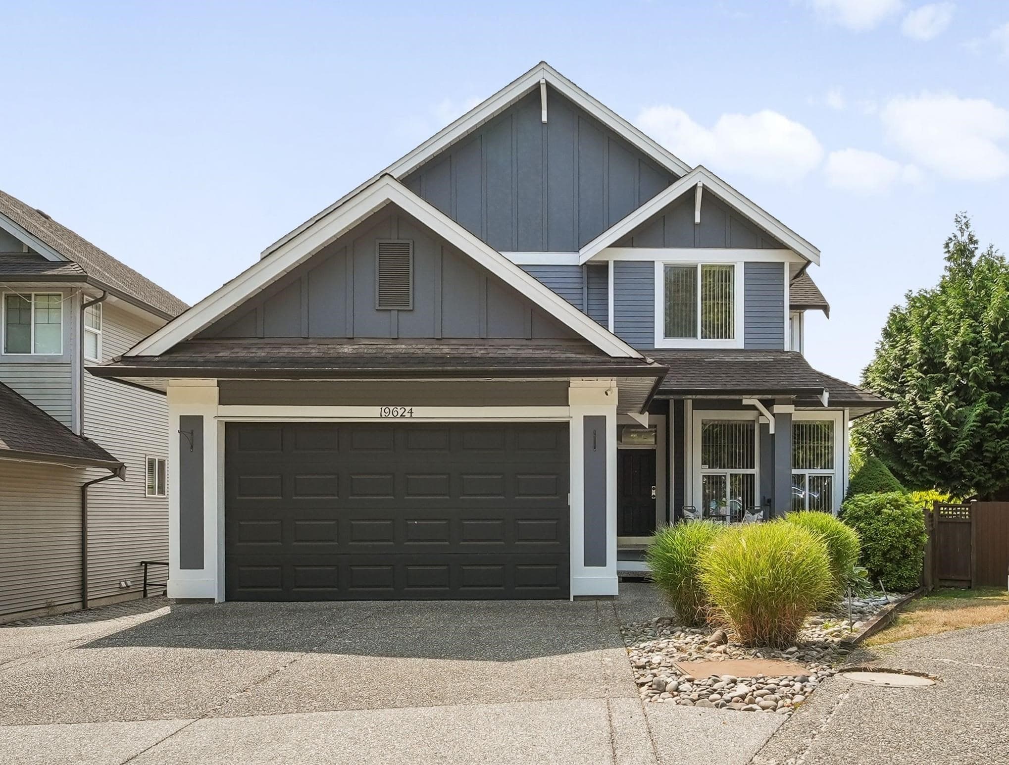 19624 69a Avenue, Langley, V2Y 3A6 — photo 1