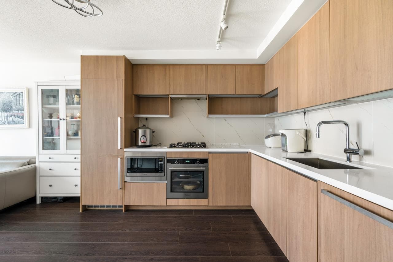 607 - 8833 Hazelbridge Way, Richmond, V6X 0N3 — photo 4