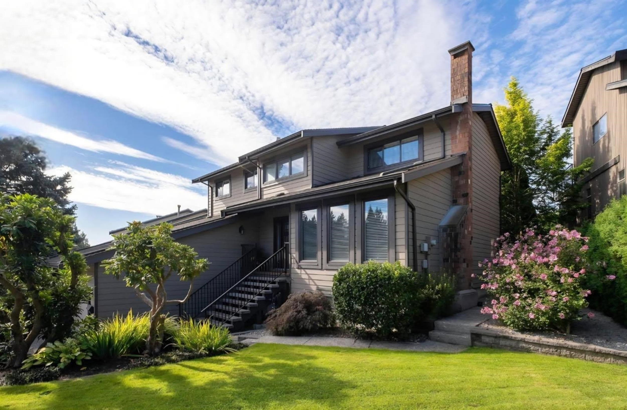1410 Lansdowne Drive, Coquitlam