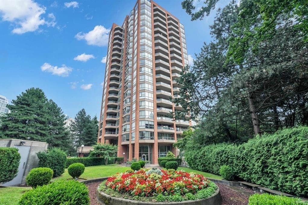 602 - 4350 Beresford Street, Burnaby, V5H 4K9 — photo 1