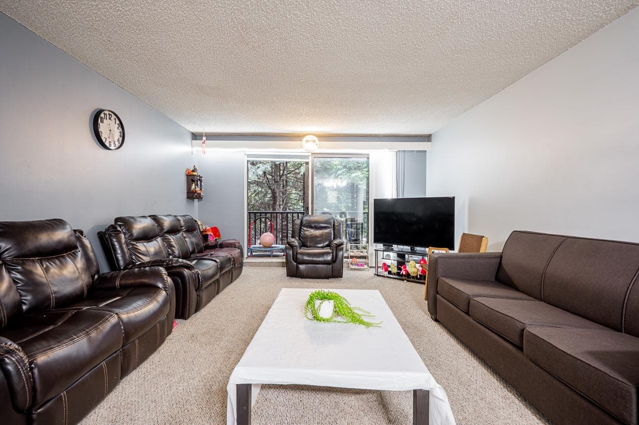 209 - 15238 100 Avenue, Surrey, V3R 7T9 — photo 2
