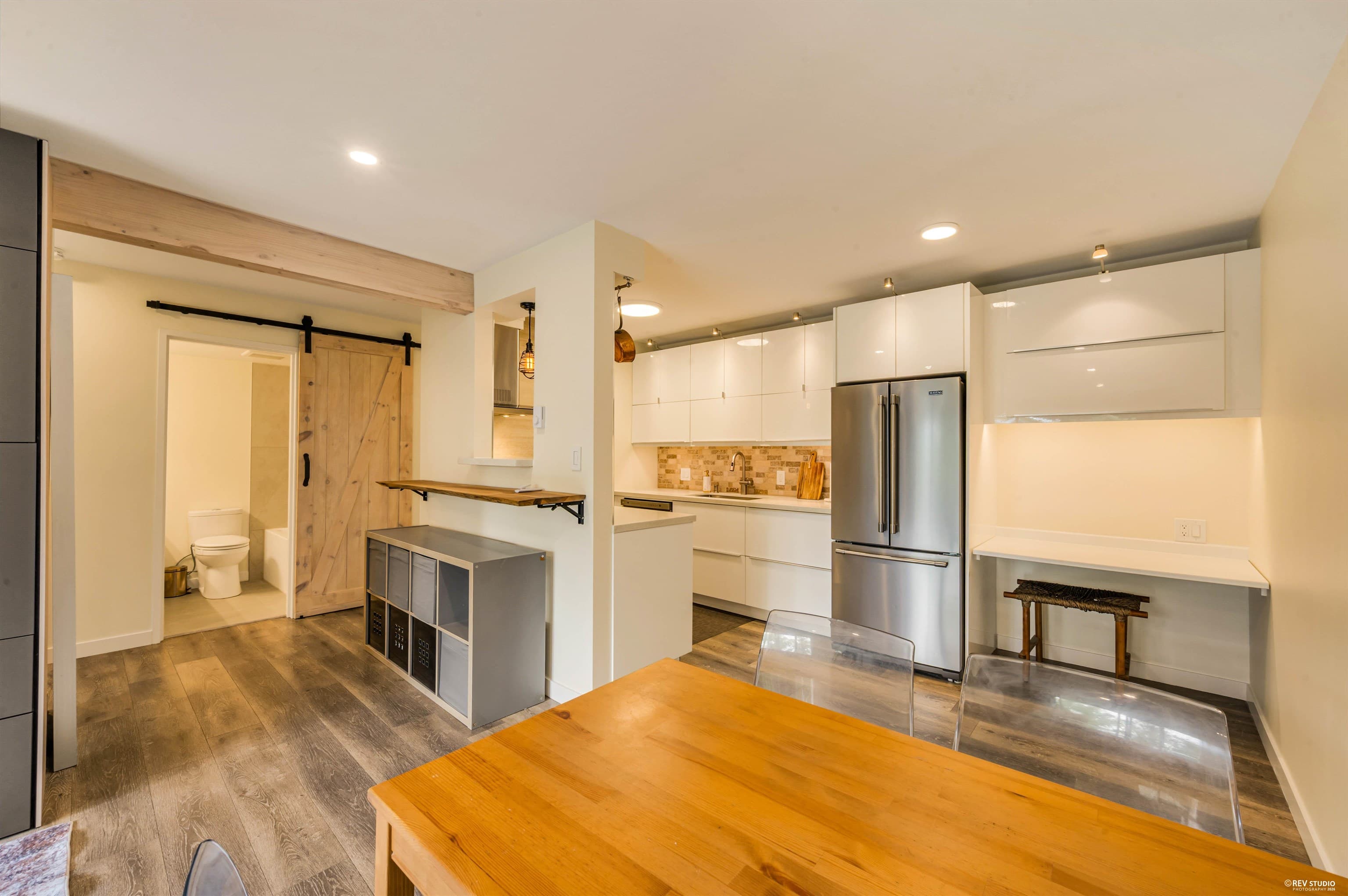 310 - 428 Agnes Street, New Westminster, V3L 1G1 — photo 4